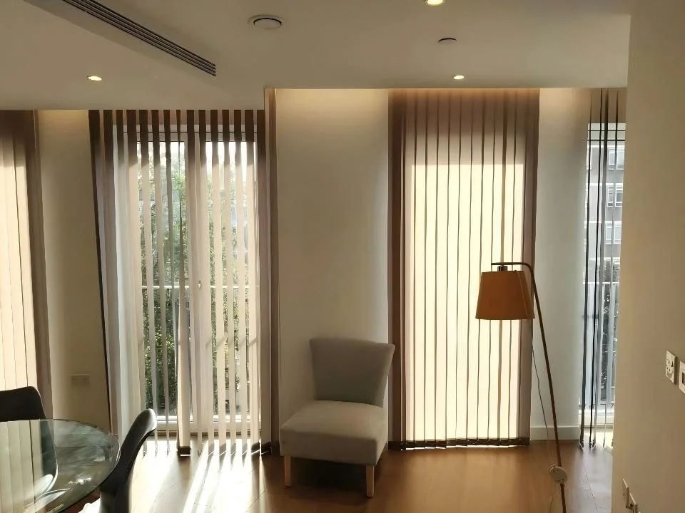 postmark-wc1-1bed-01-g-living.jpg