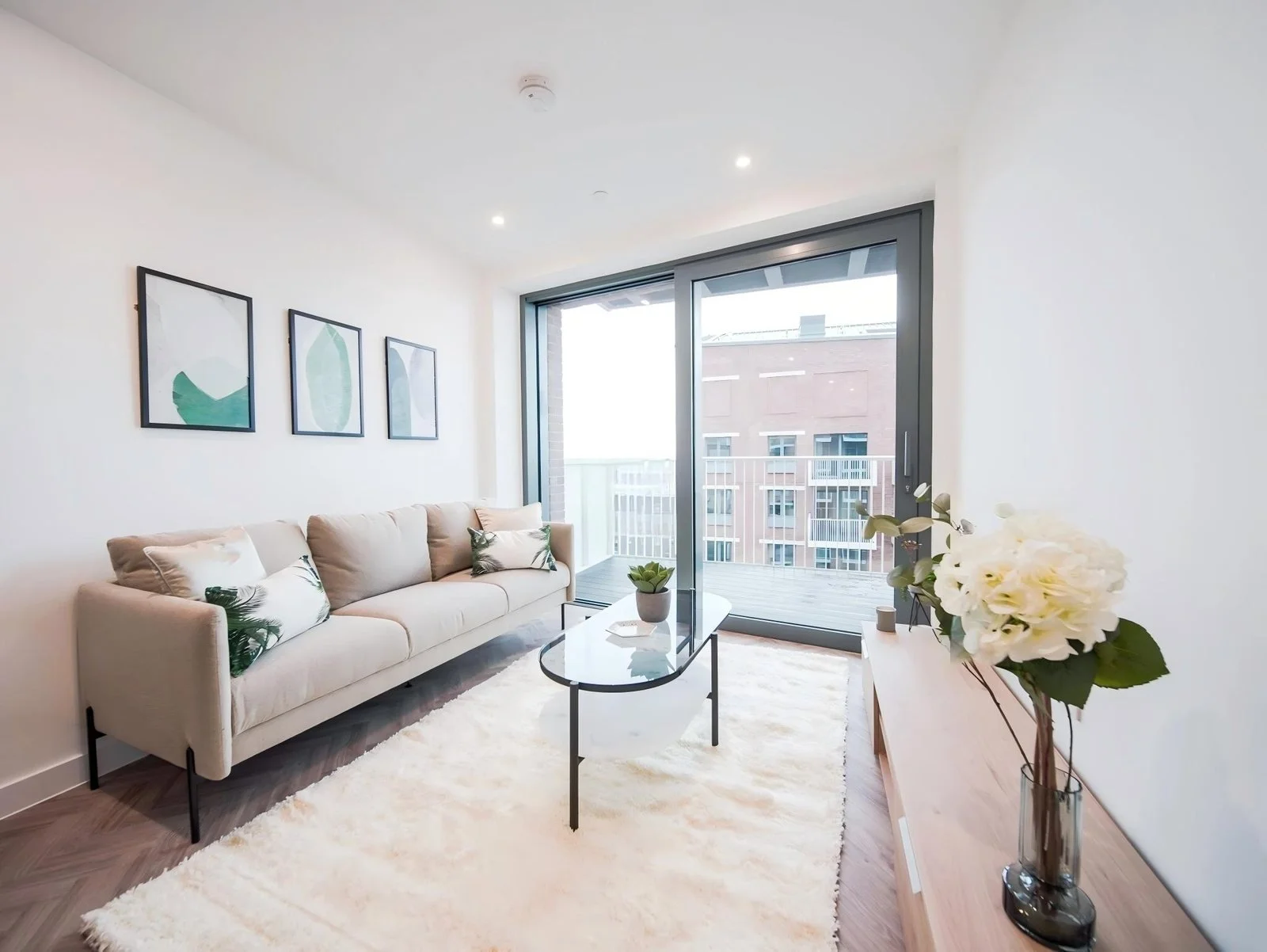 three-waters-e3-1bed-01-g-living.jpg