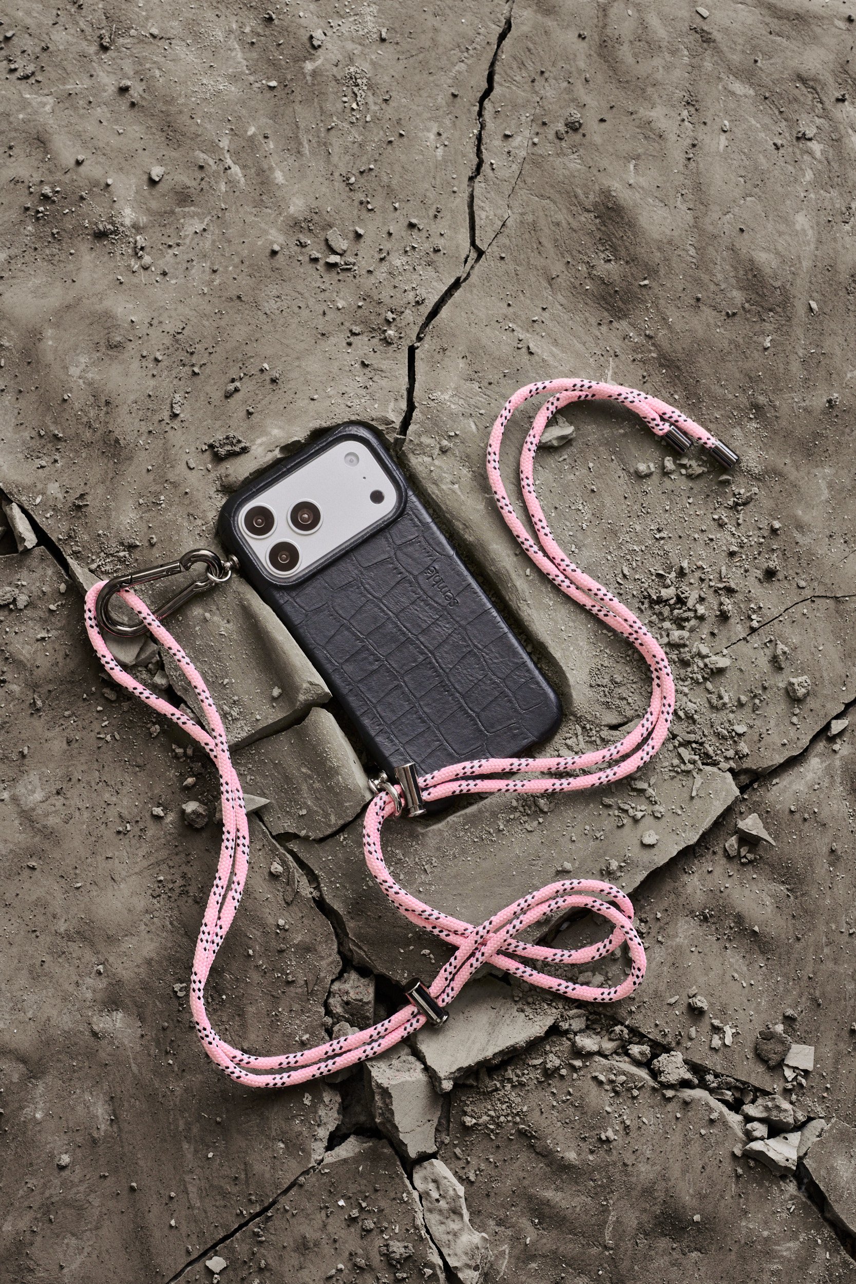 260914_SEMBLE_11_PRODUCT-IPHONE17CASE_0111.jpg