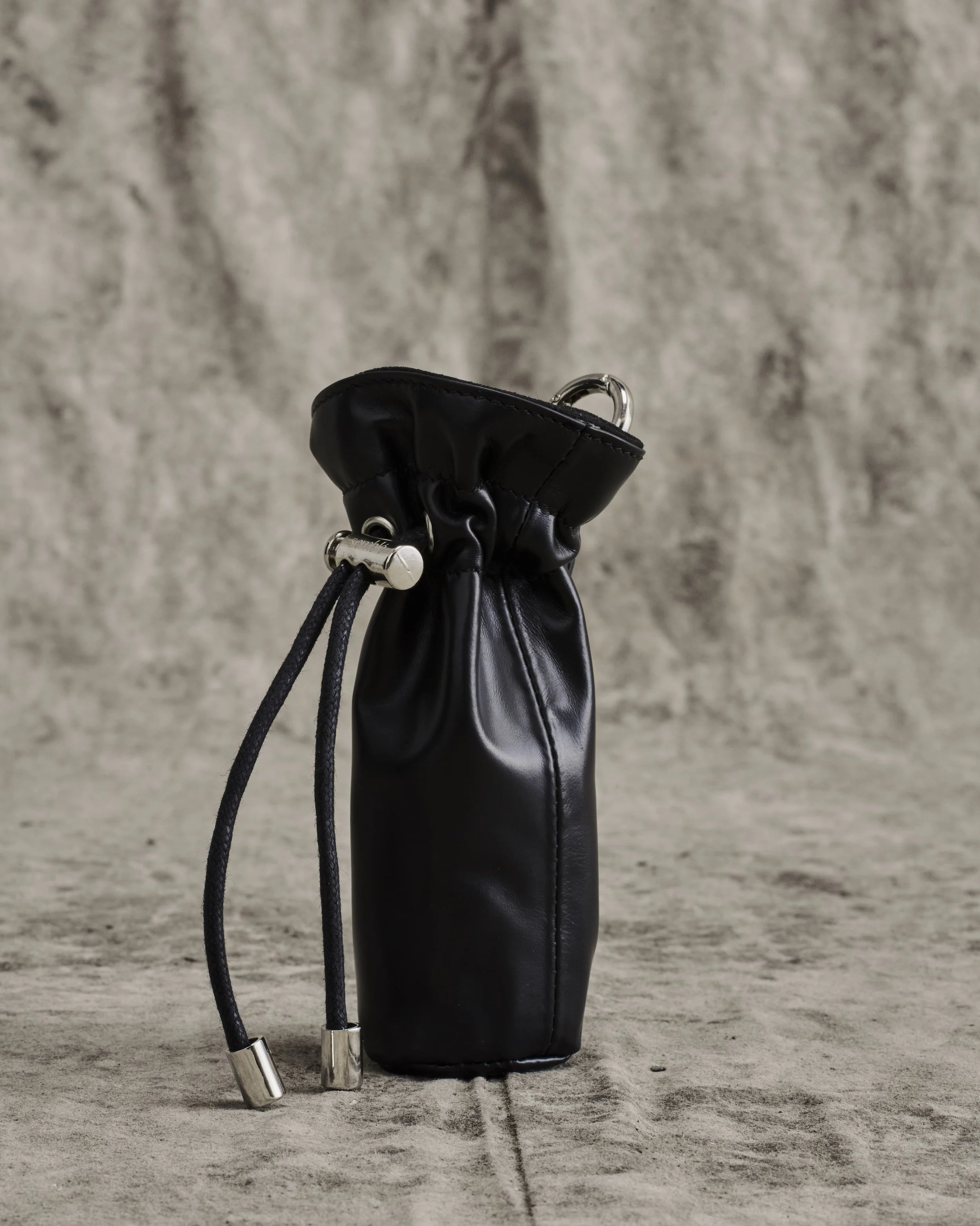 260914_SEMBLE_9_PRODUCT-POUCH_0014_4X5 formaat.jpg