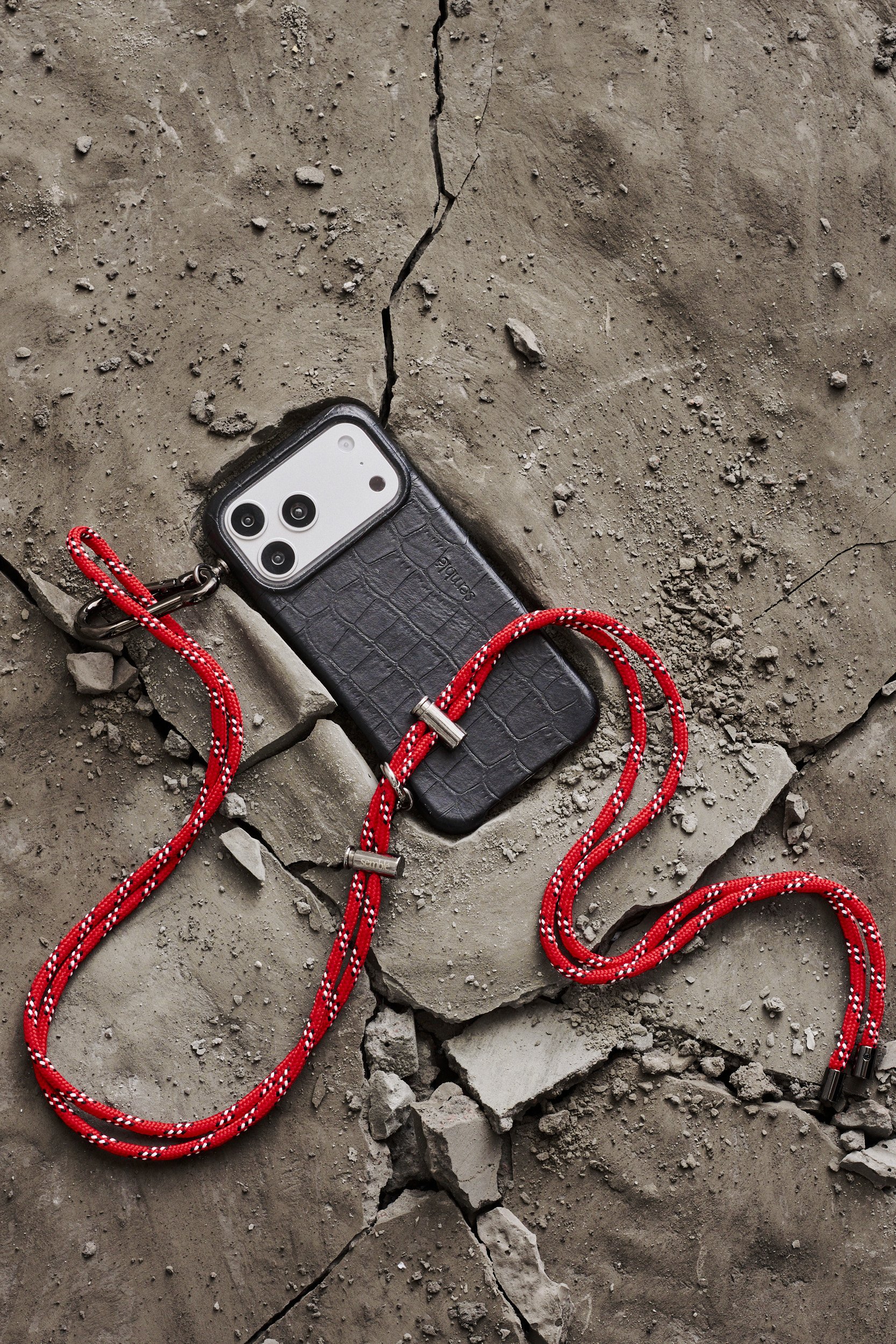 260914_SEMBLE_11_PRODUCT-IPHONE17CASE_0070.jpg