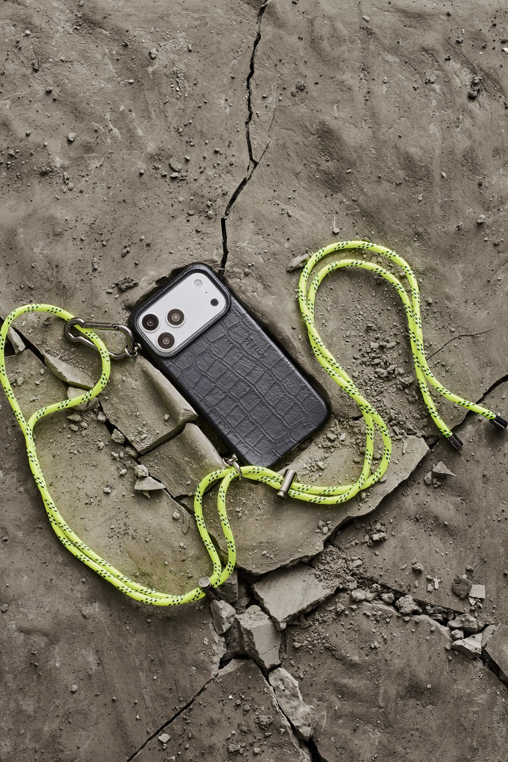 260914_SEMBLE_11_PRODUCT-IPHONE17CASE_0094.jpg