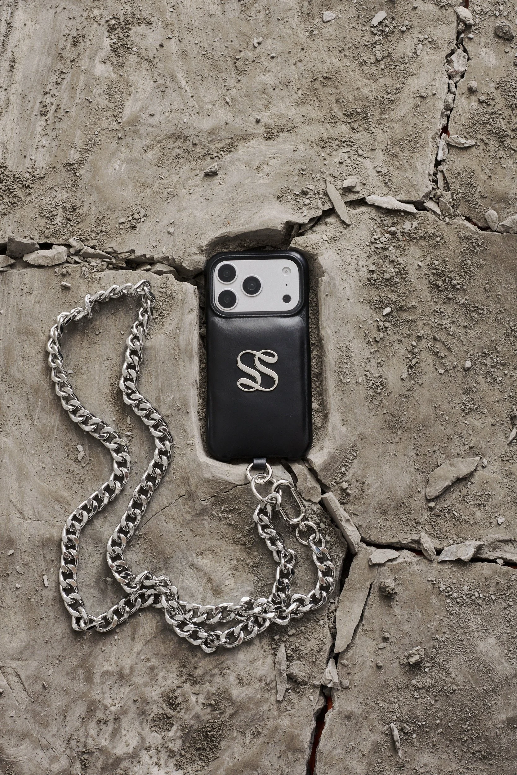 260914_SEMBLE_12_PRODUCT-IPHONE16CASE_0089.jpg