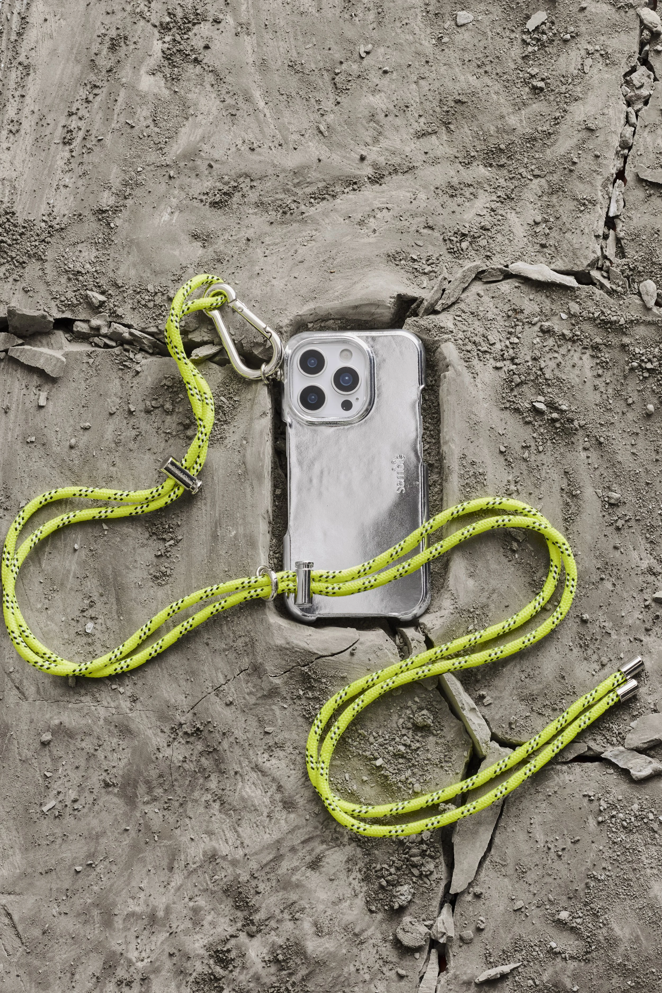 260914_SEMBLE_12_PRODUCT-IPHONE16CASE_0010 kopie.jpg