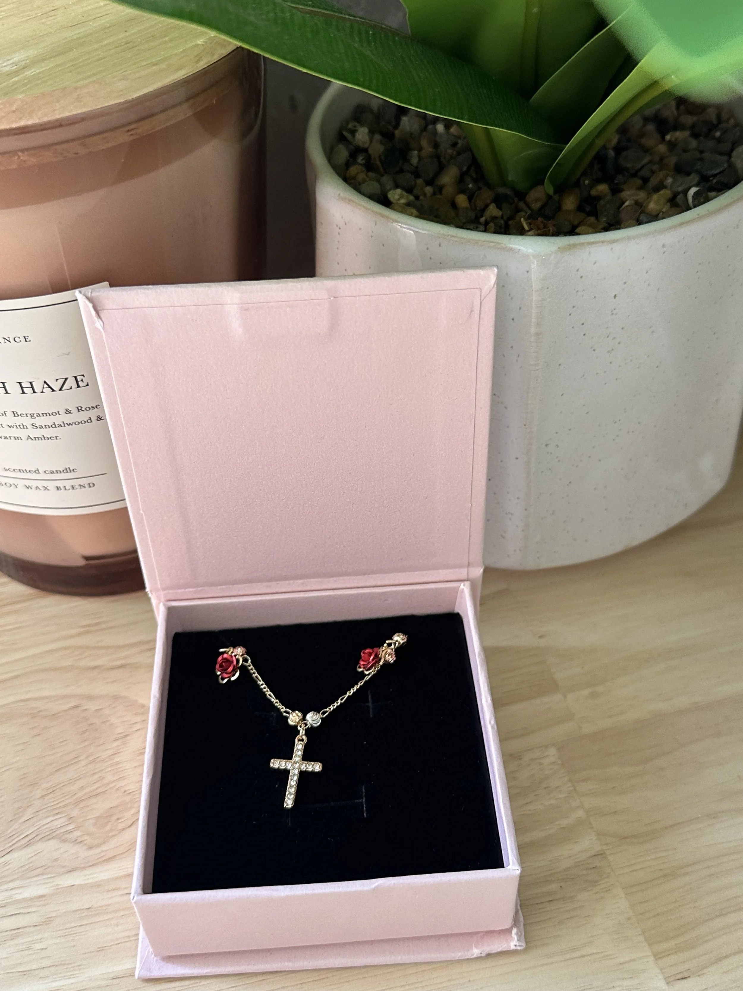 🌹 Rosé Cross Bracelet