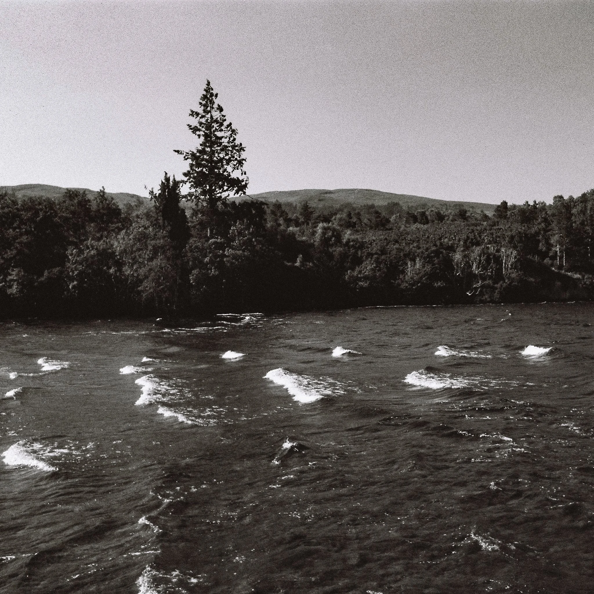 wave motion. Fort Augustus view point, Loch Ness