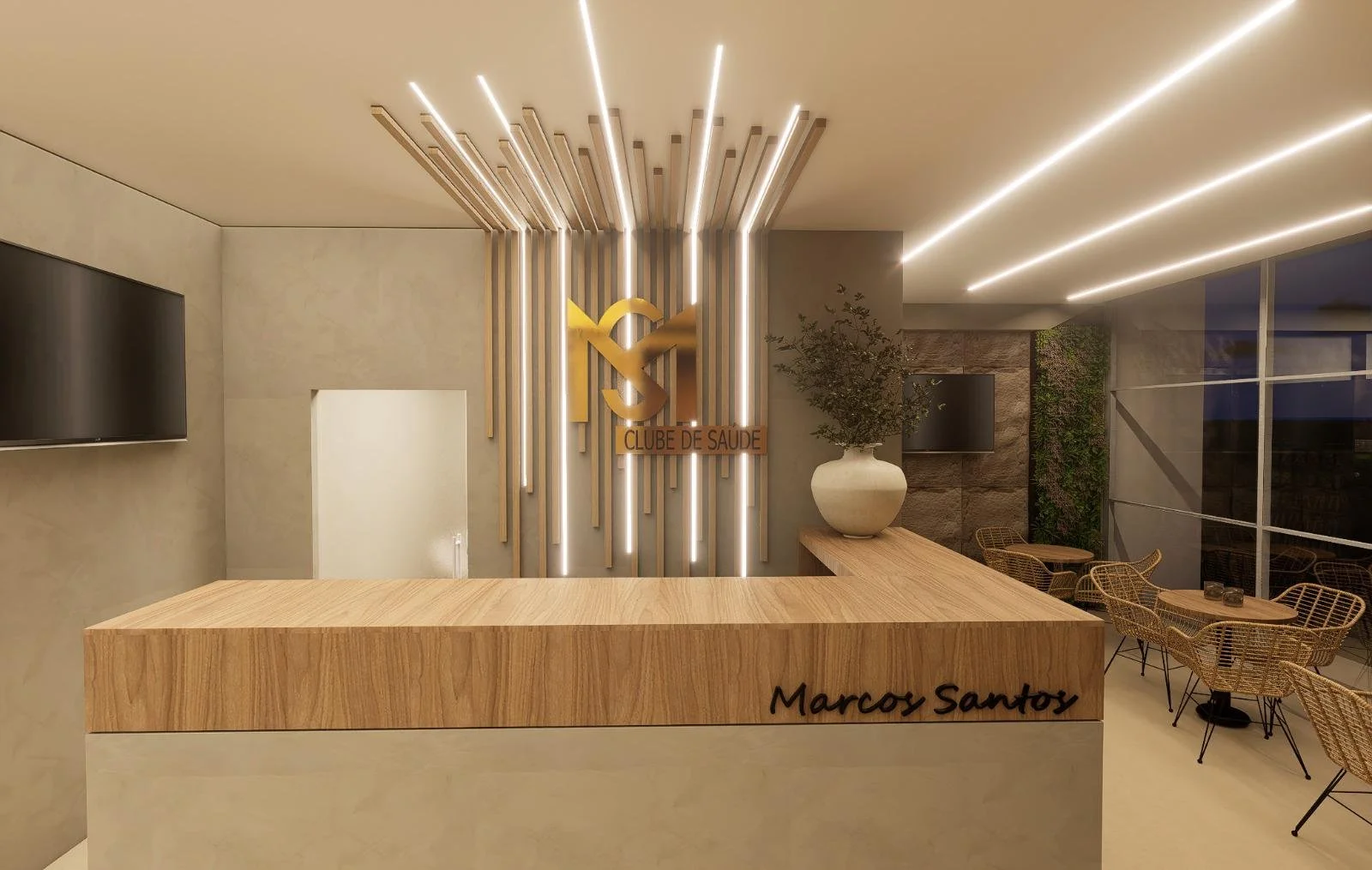 Recepção do clube de saúde com logo dourado, decoração moderna, mesa de madeira na frente, planta em vaso grande e cadeiras de vime na área de convivência.