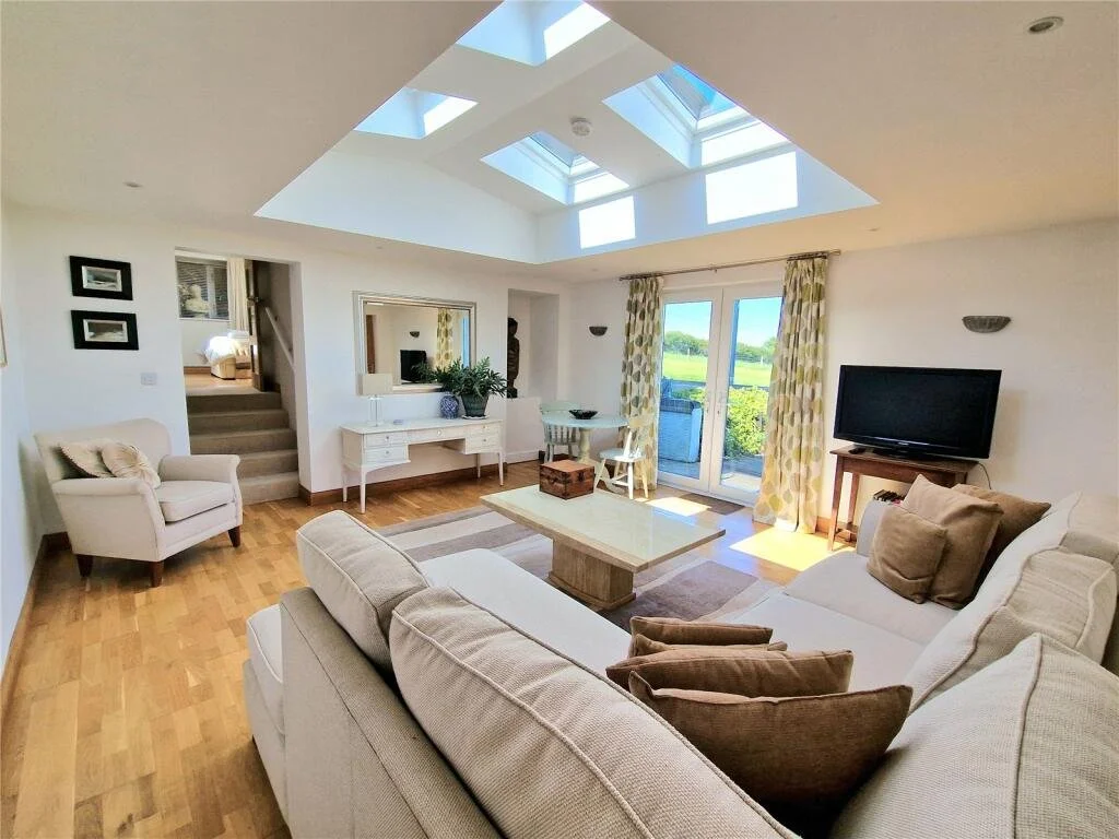 The airy lounge