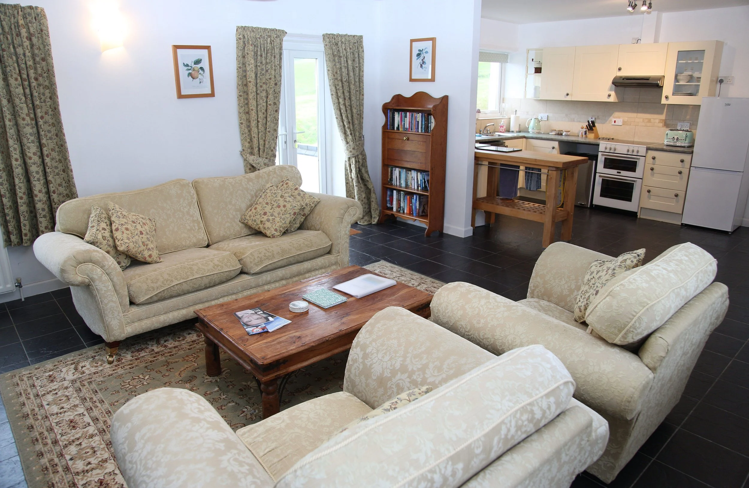 Lounge and kitchen