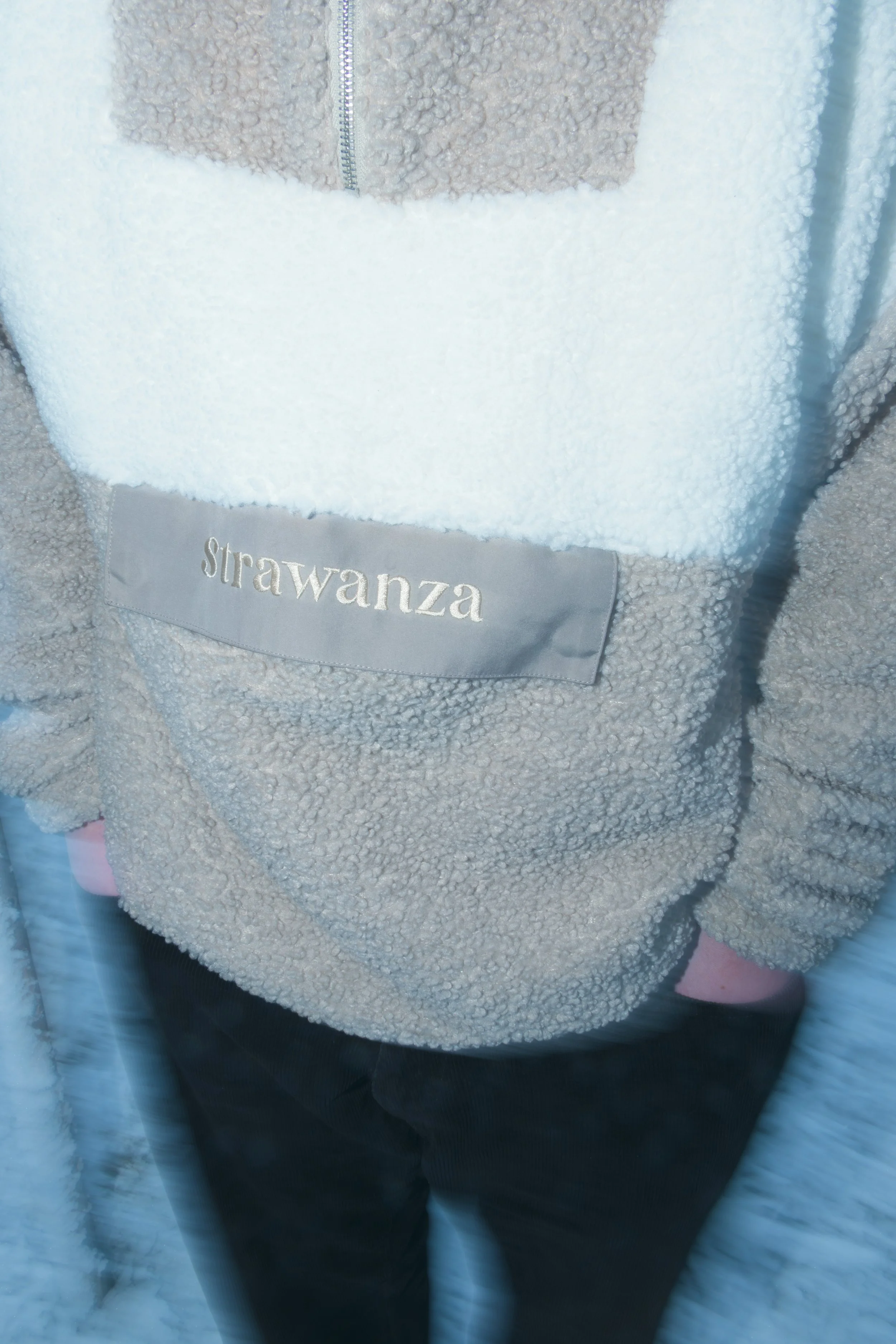 260125_COMMERCIAL_Strawanza_Windbreaker_8028.jpg