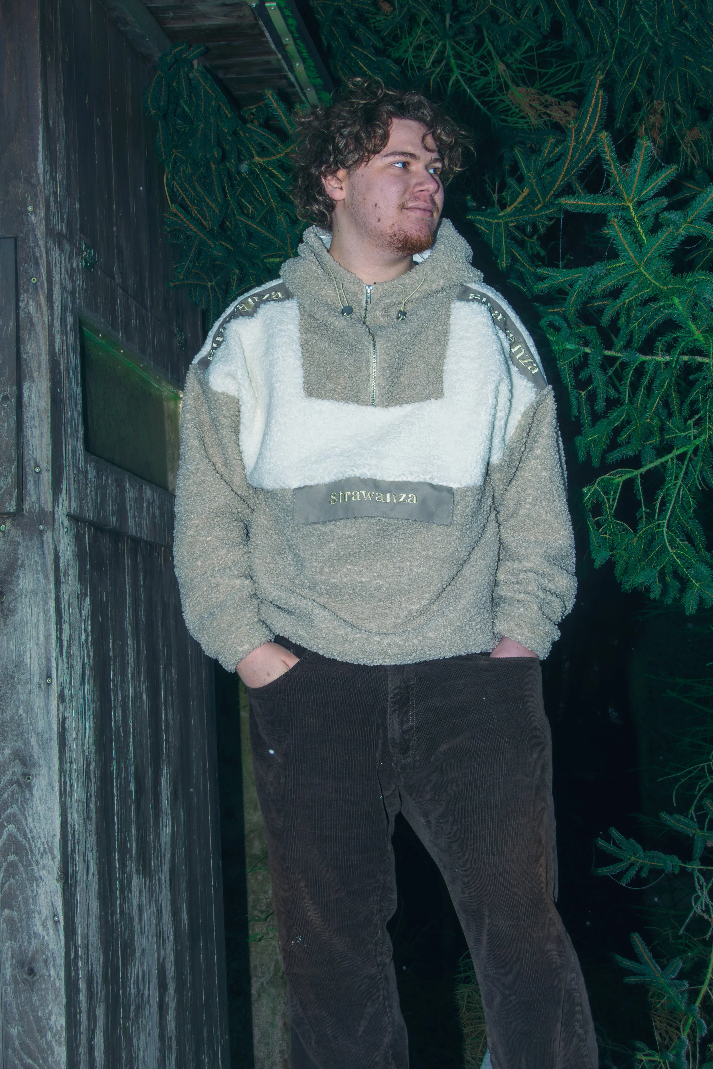 260125_COMMERCIAL_Strawanza_Windbreaker_7959.jpg
