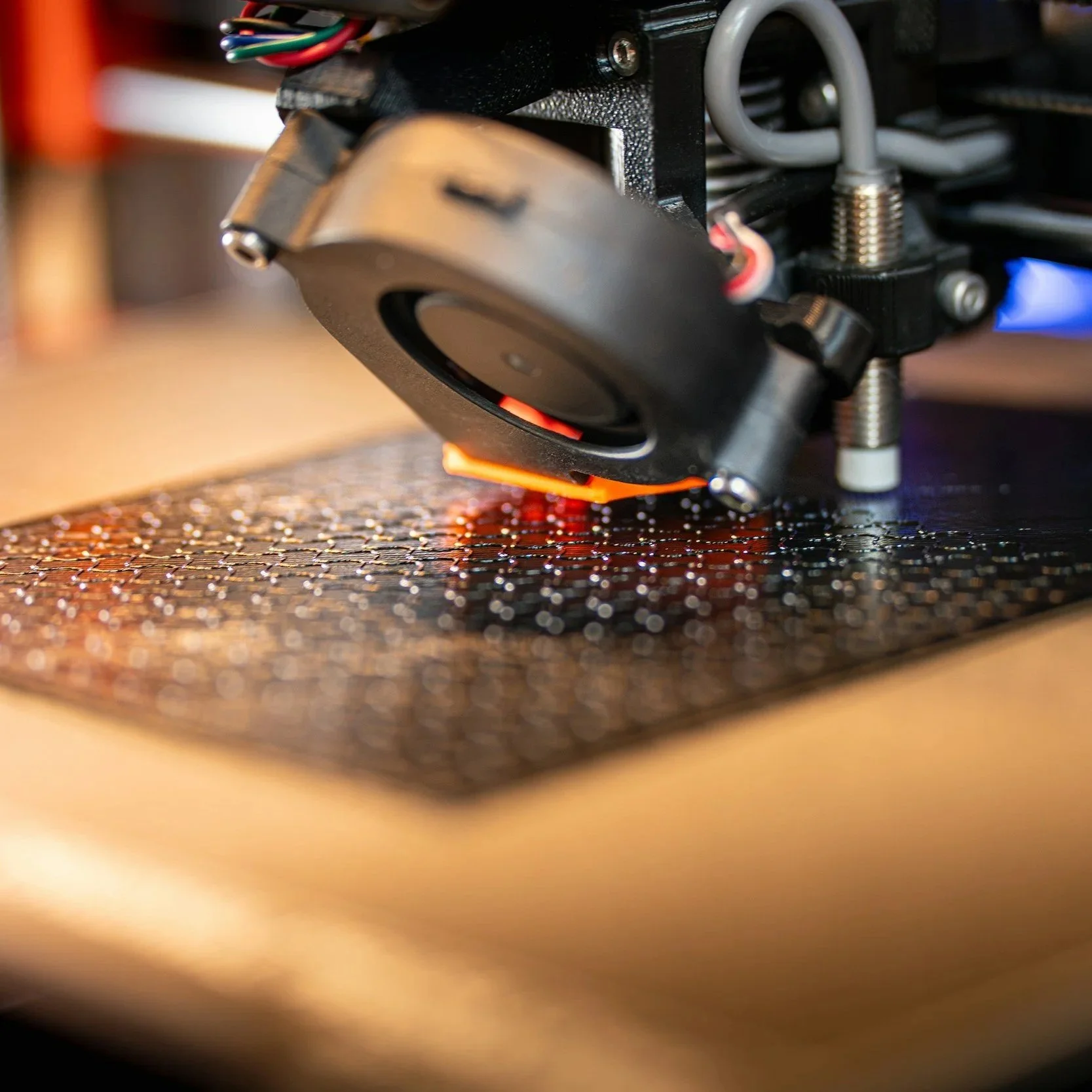 ADVANCED MATERIALS & MANUFACTURING PROCESSES

the materials, and the methods that make them