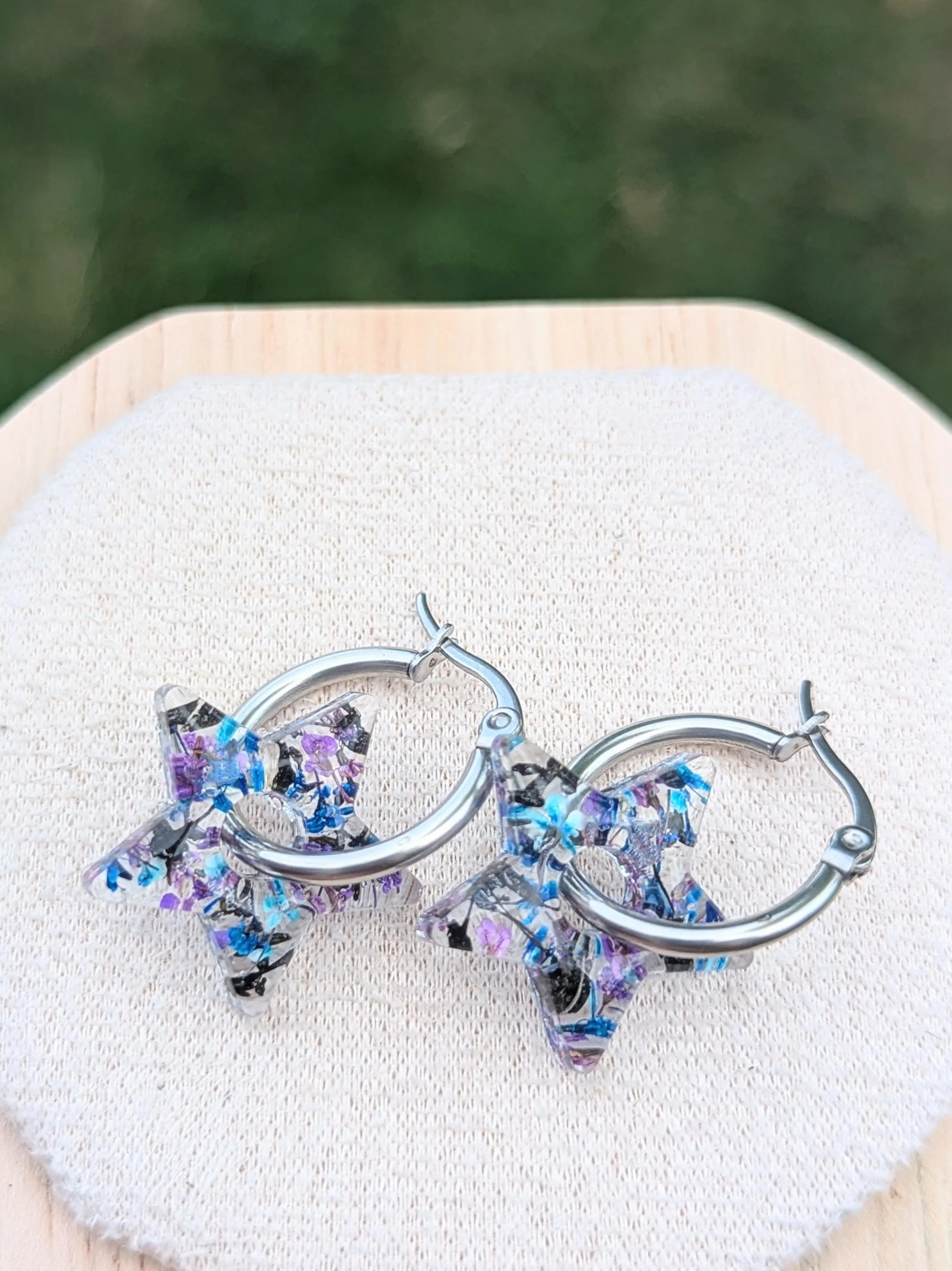 Pressed Flower Star Earrings: Midnight Blue, purple and black in Resin, Stainless Steel Hoops