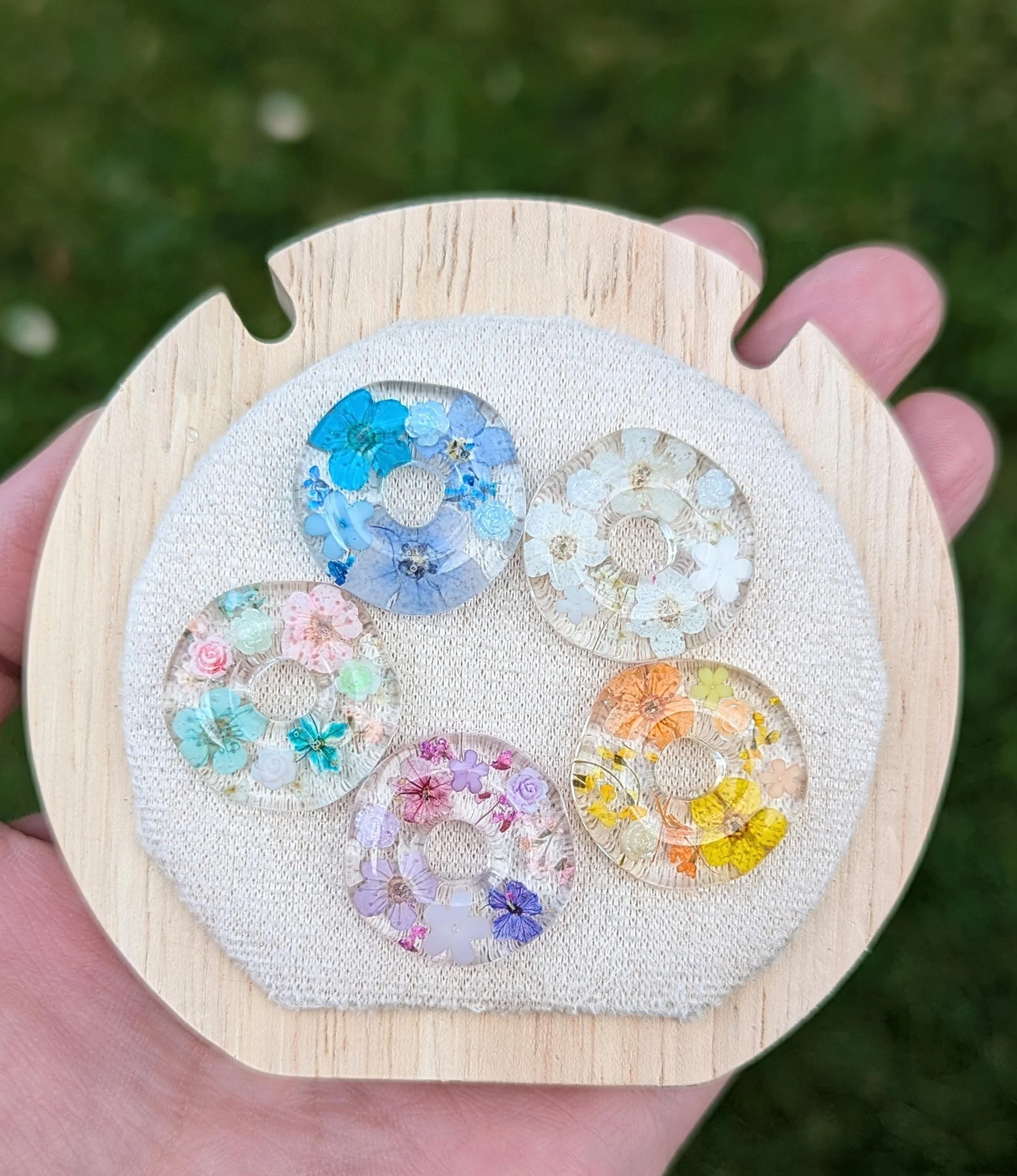 Pressed Flower Resin Earring Charms: Round Statement Jewelry