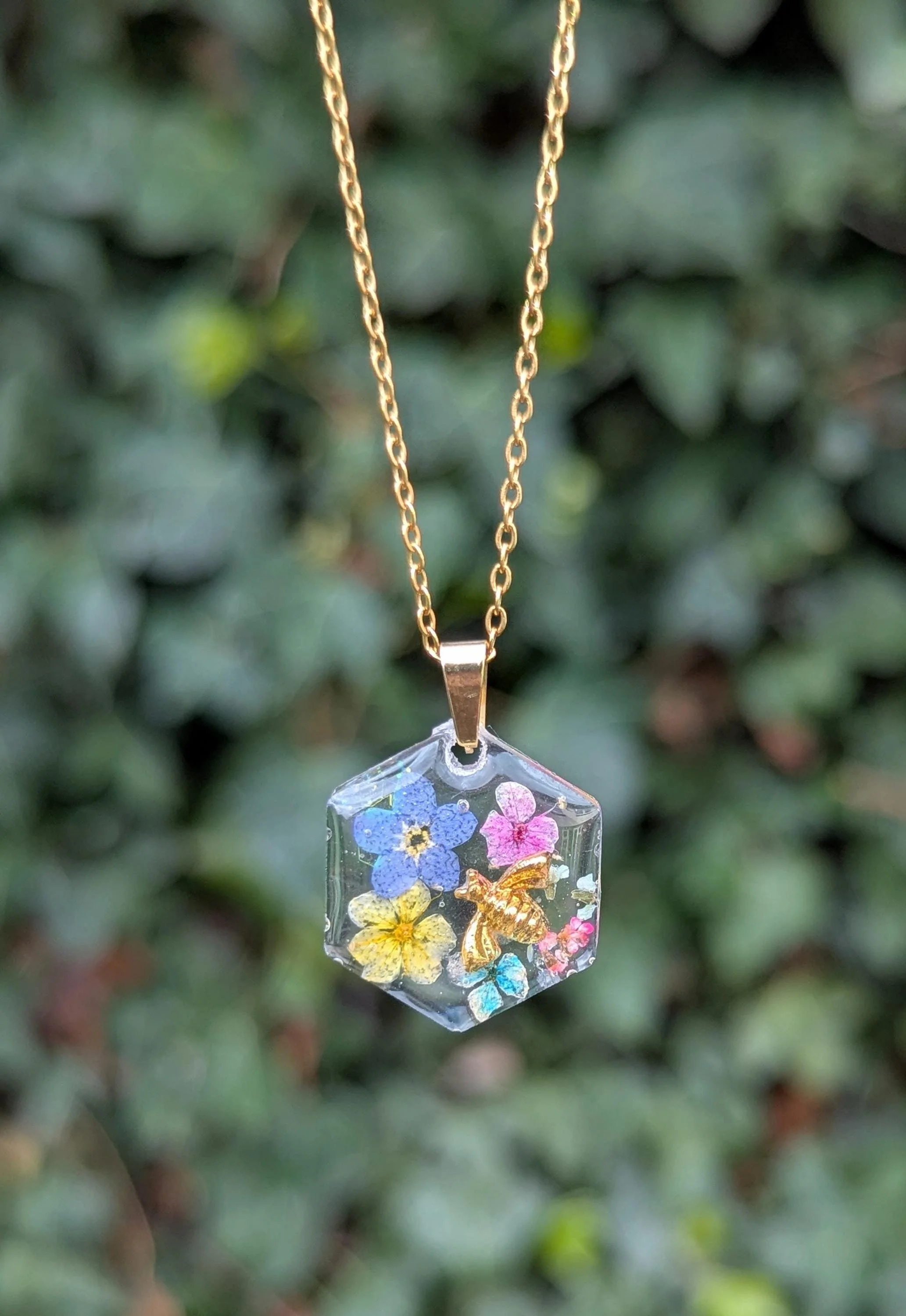 Bumblebee Pressed Flower Necklace: Hexagon Resin Real Flower Pendant