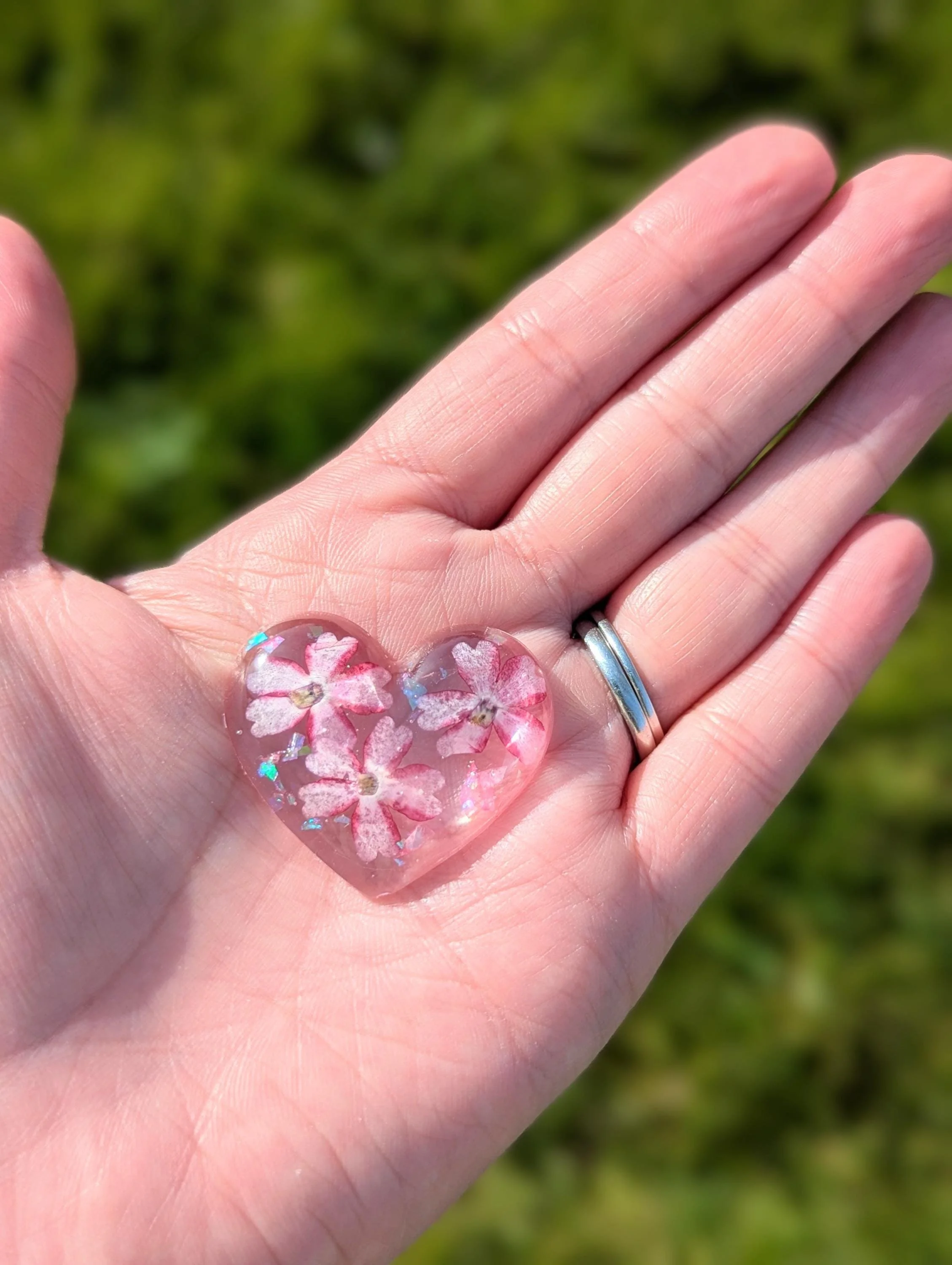Sakura Flower Pocket Hug : Resin Heart, Plantable Seed Card Personalised Message Option