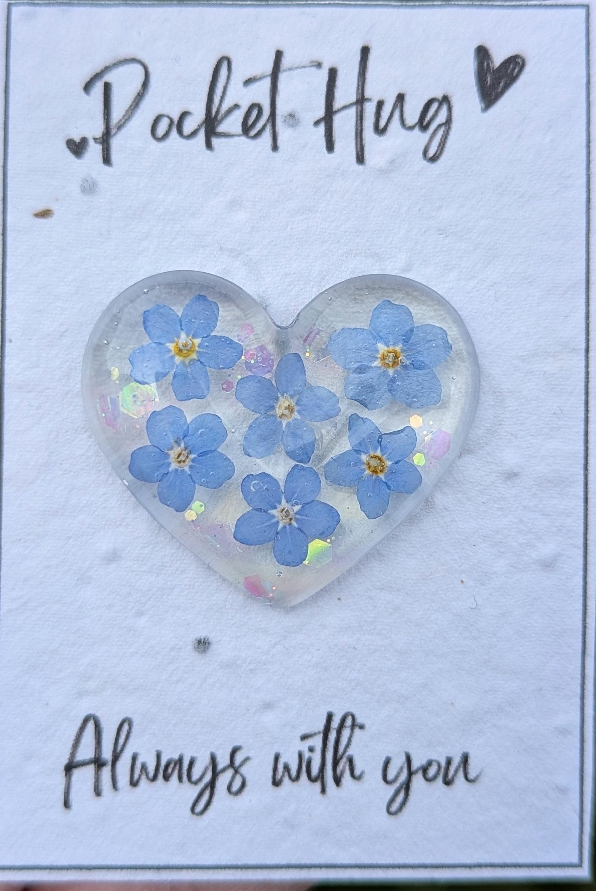 Forget-Me-Not Heart Pocket Hug: Resin Remembrance Gift with Plantable Seeded Card