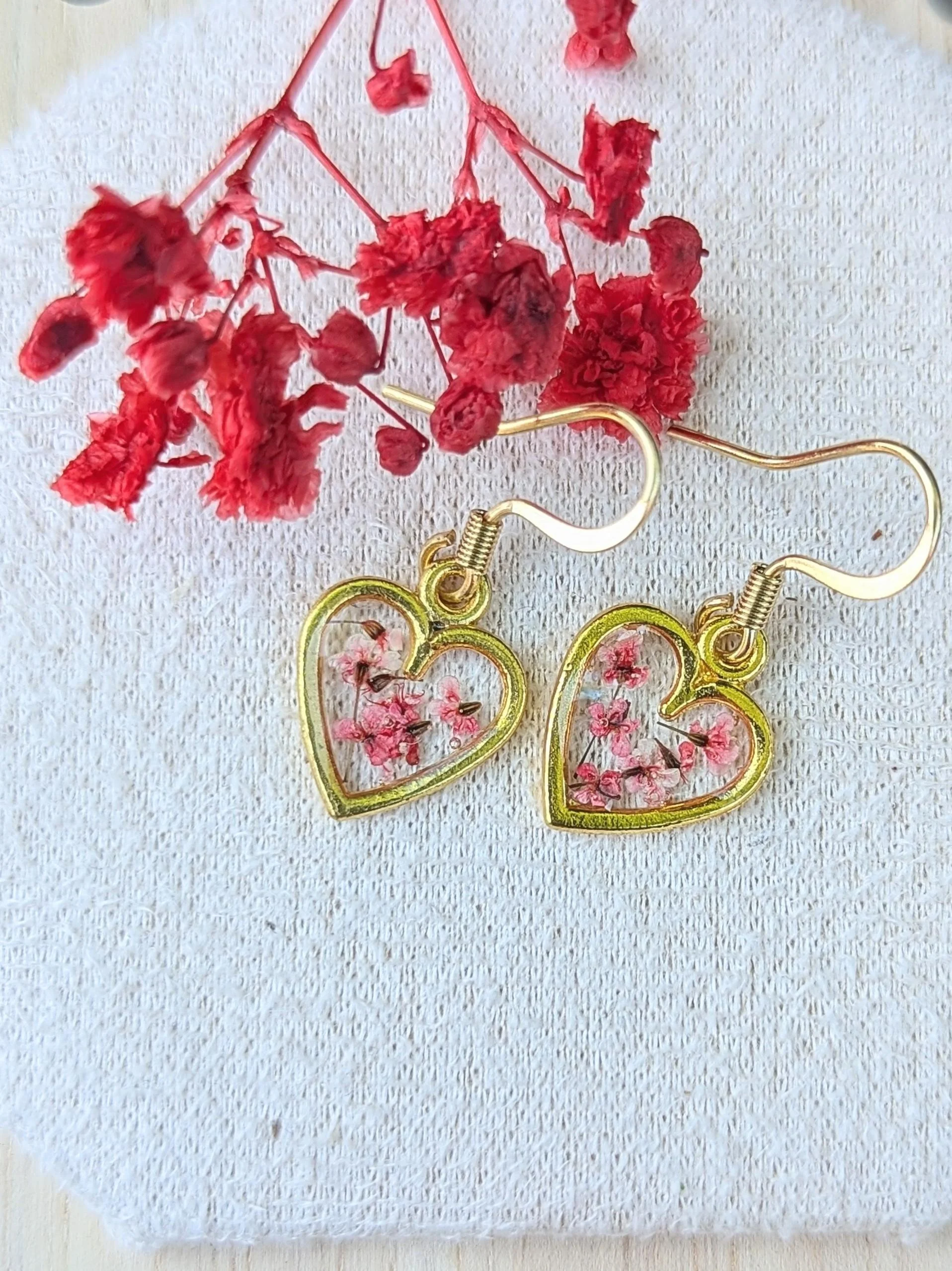 Real Pressed Flower Heart Earrings: 18k Gold Dangle Drop