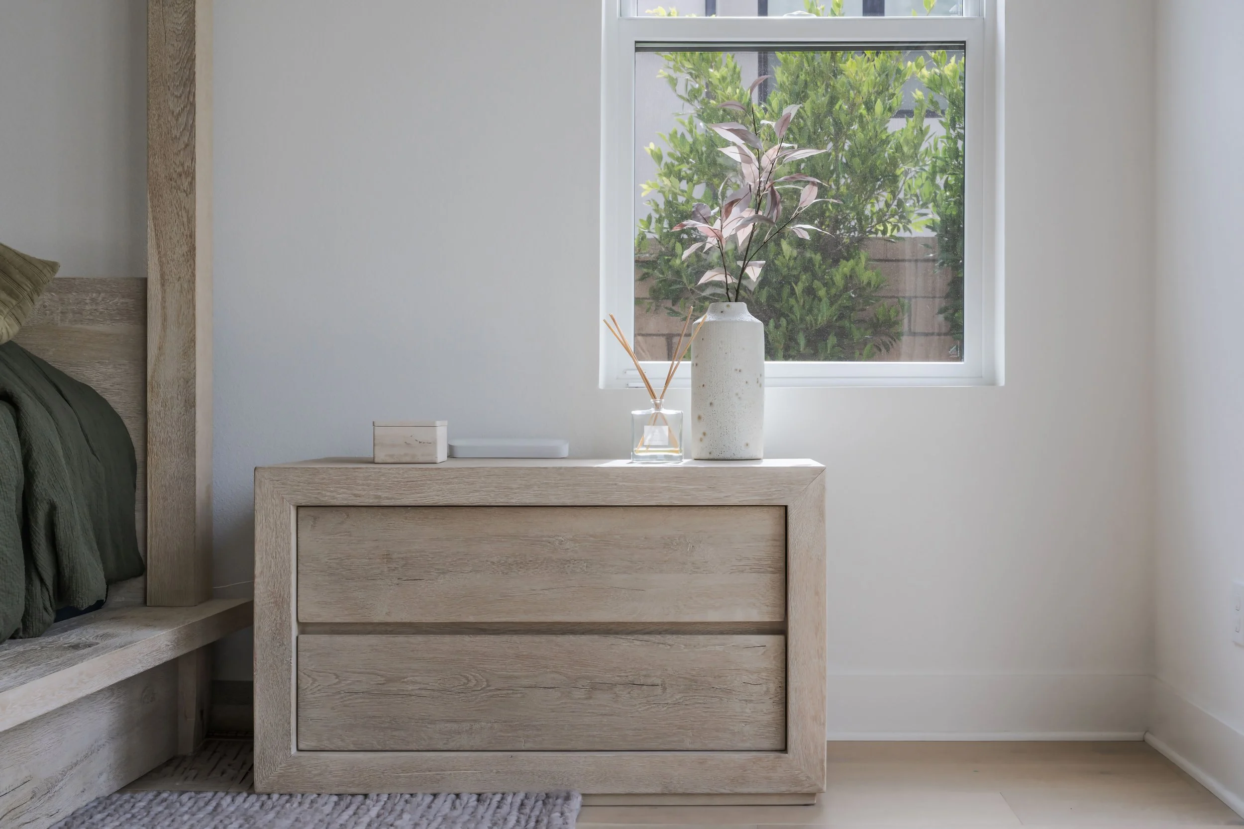 SERHANT. Signature Listing - 5286 Coastal Sage-31.jpg