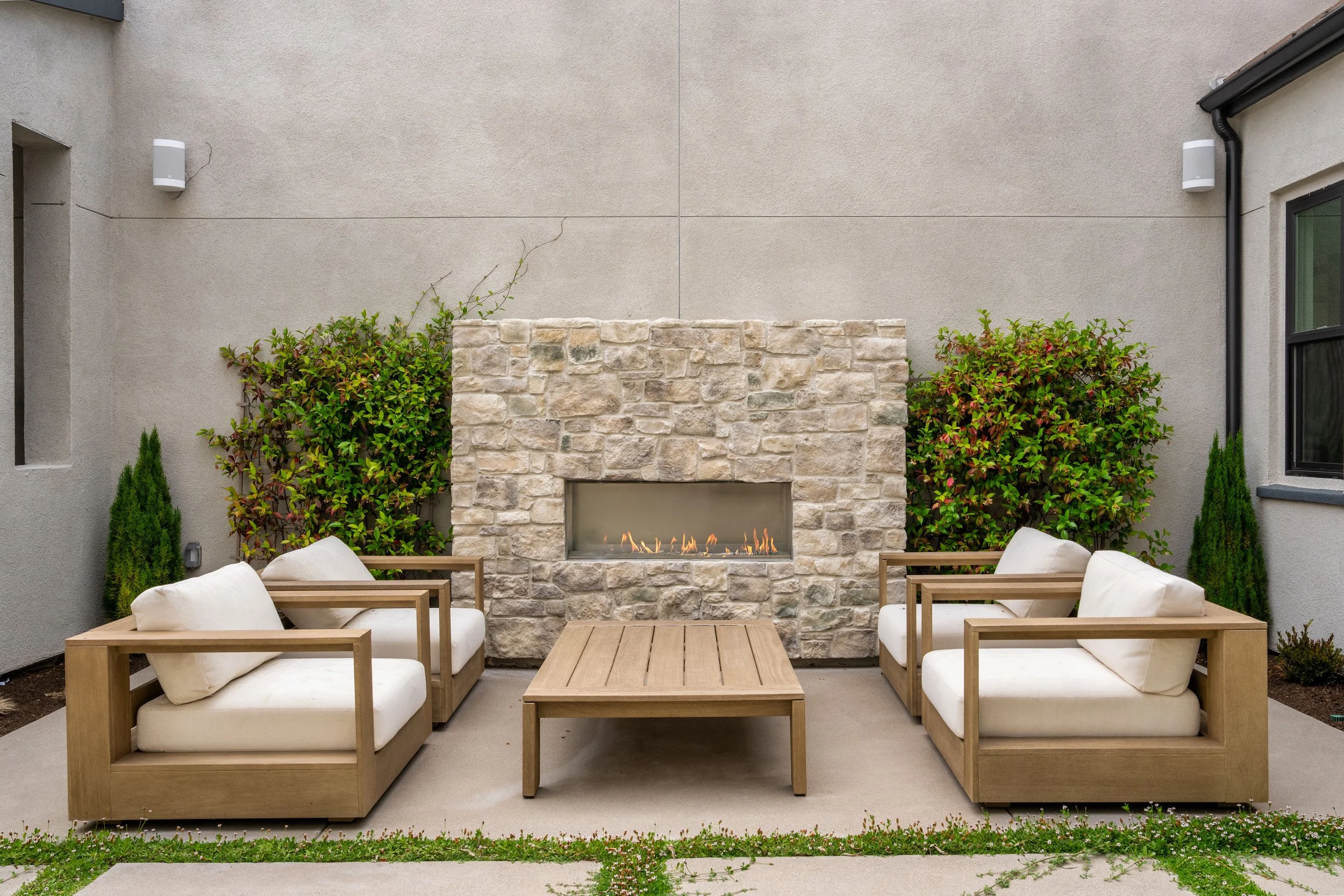SERHANT. Signature Listing - 5286 Coastal Sage-7 (1).jpg