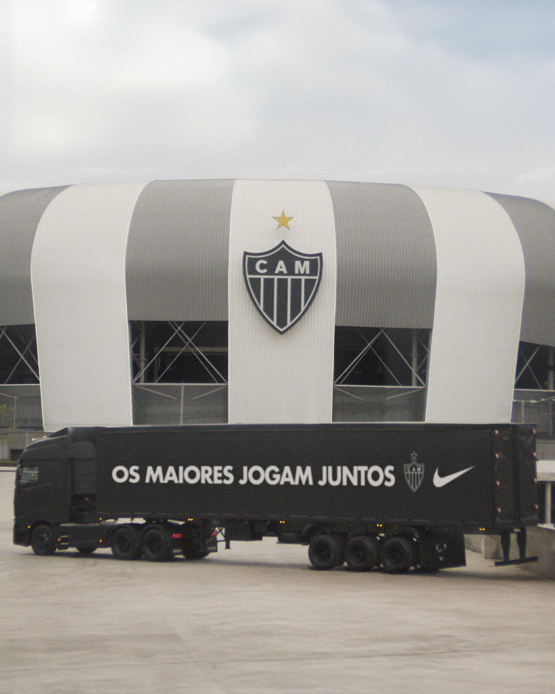 NIKE_GALO_CARROSSEL_4x5_05.png