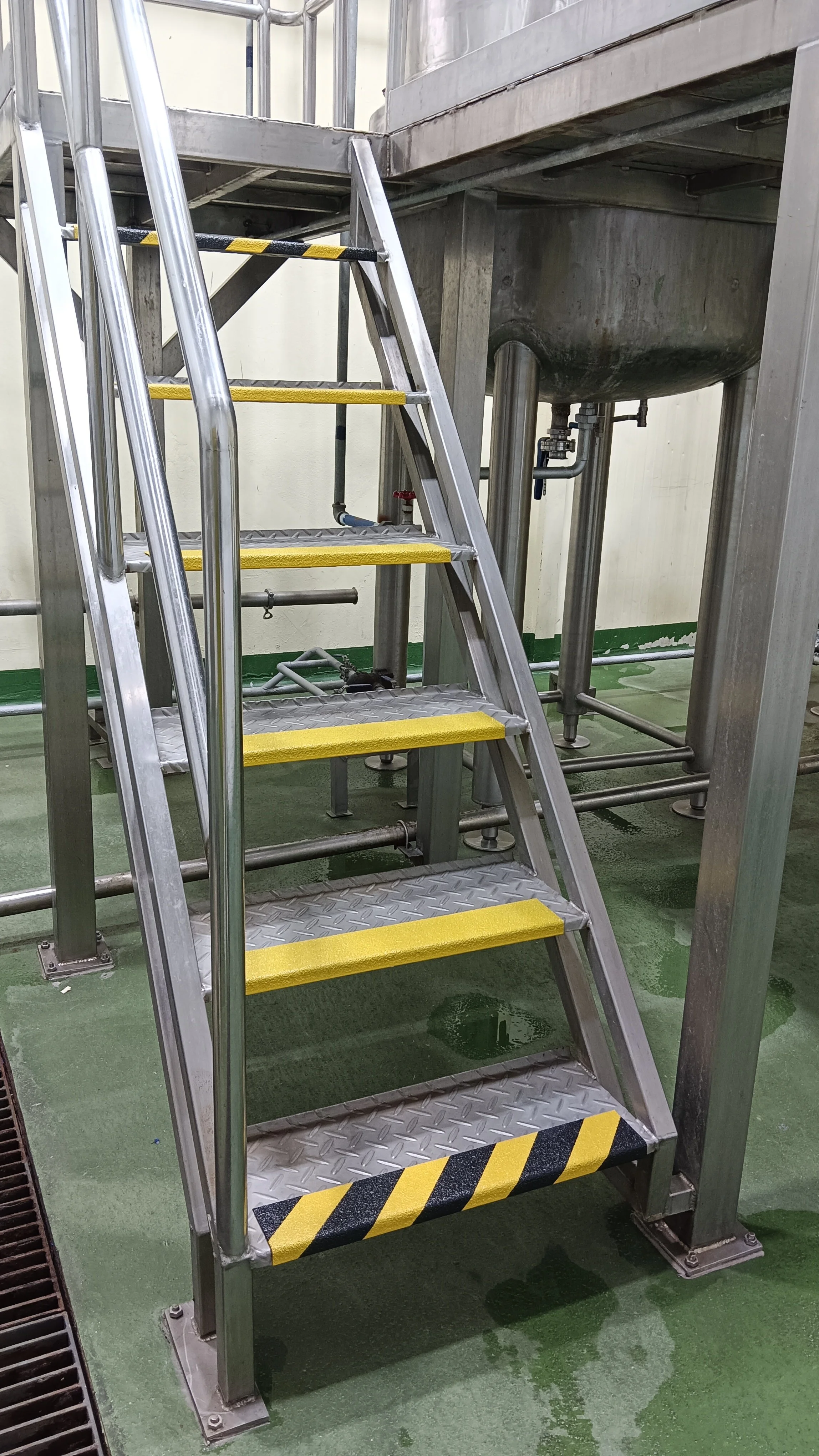 Material :  Stainless steel plate  (Food grade)