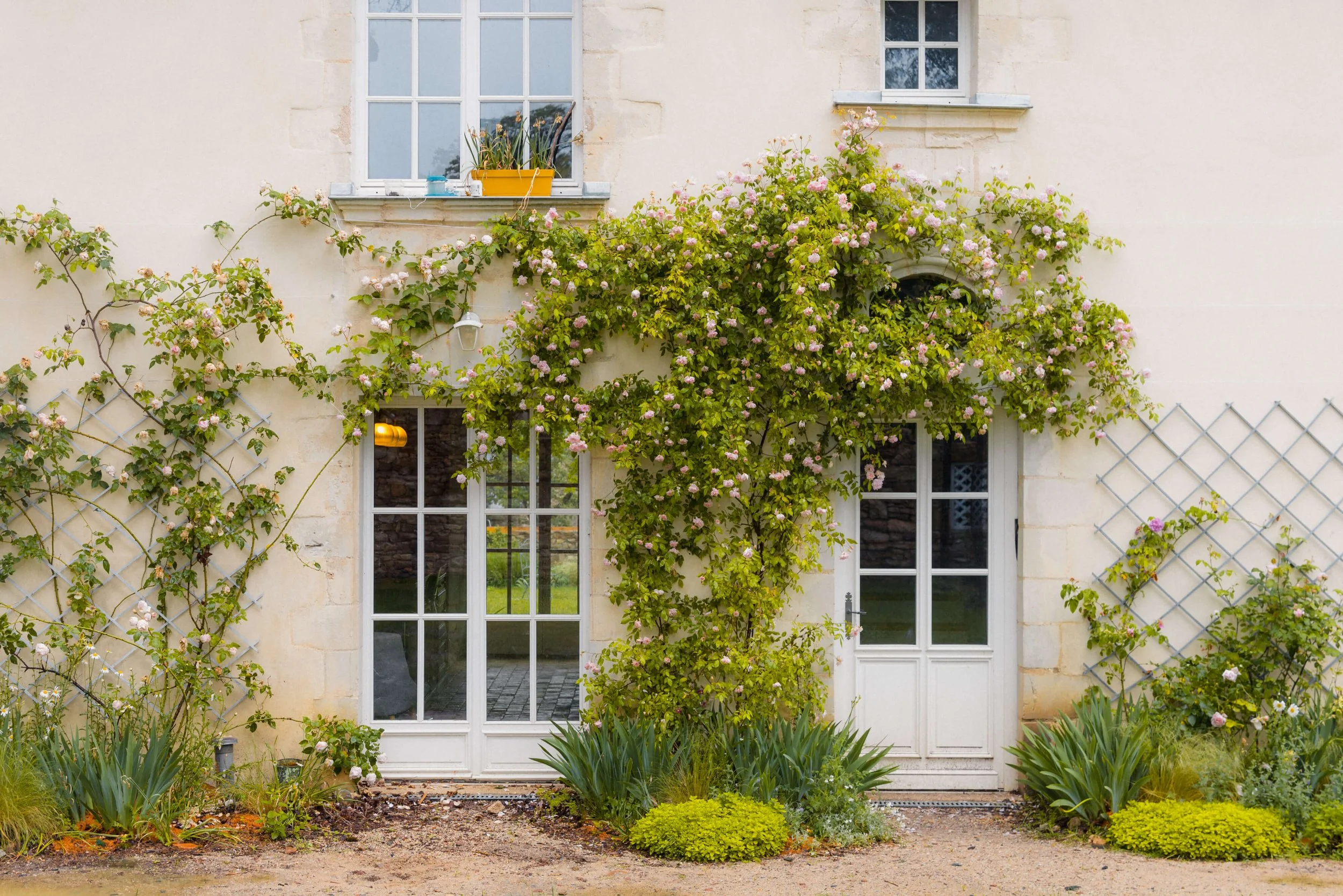Maison où se déroule l’hébergement pendant le stage floral mariage en Anjou.