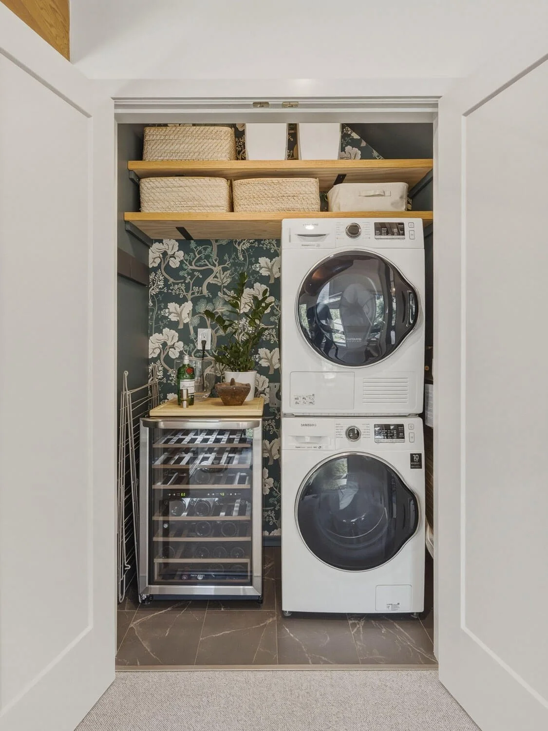 Enjoy the new Samsung washer/dryer and large laundry closet