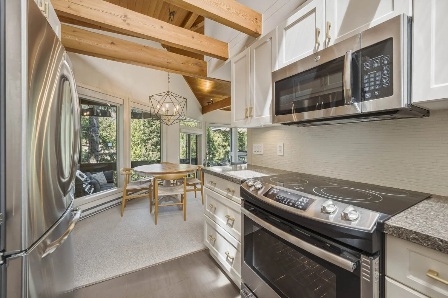 Great for families and pet-friendly (with a large locked storage room for sports gear, firewood, etc.)