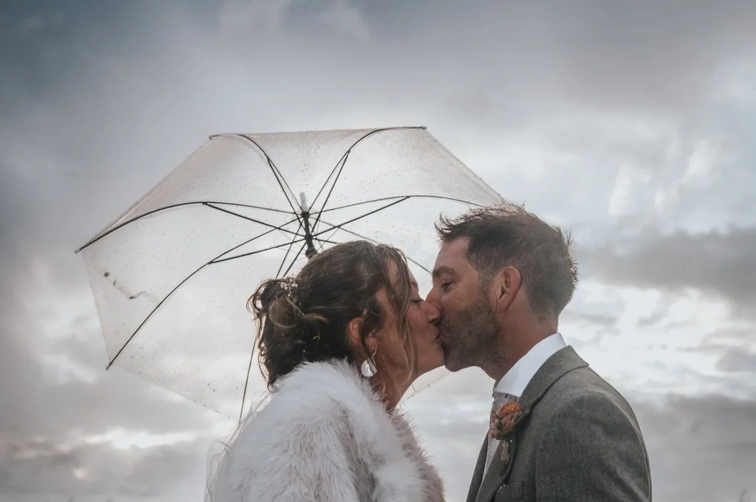 A few more magic moments from the awesome wedding of Rosie &amp; Graeme 🤍

@graeme_milez &amp; @rosie_cable