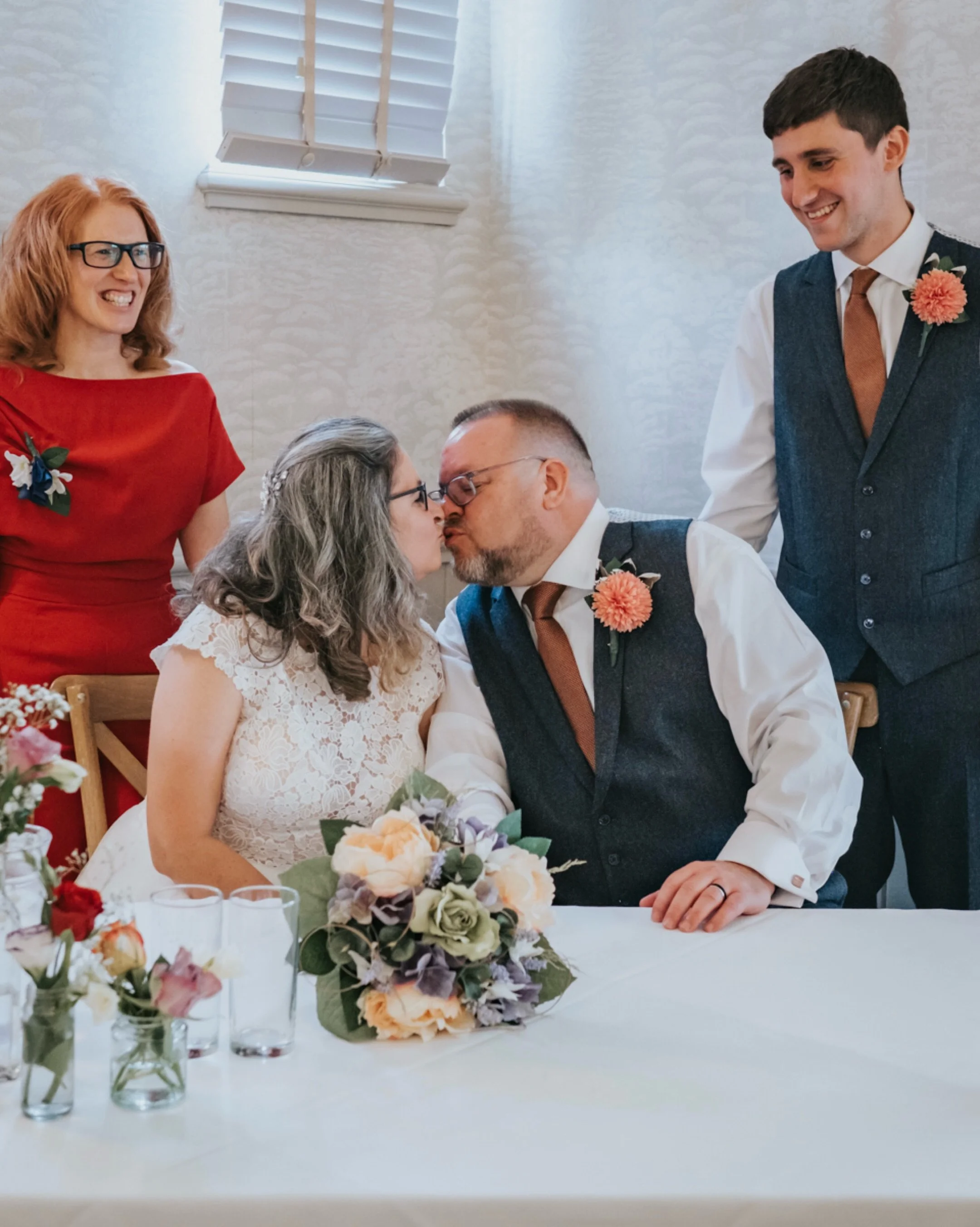 Yesterday I had the pleasure of photographing my friends John and Tracy&rsquo;s wedding, while also being a guest. 
I was so thrilled they asked me to be their photographer and document all the details of their special day 🤍

After years together, t