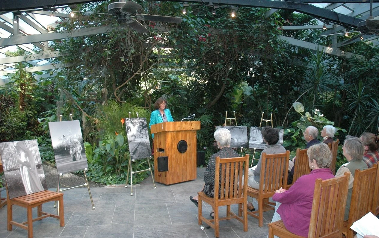 Karen M. Peluso- Poet-in-Residence at Magnolia Plantation & Gardens, End of Residency Art Exhibit and Poetry Reading from her chapbook, "Magnolia Plantation: A Journey." 2008
www.theBeaufortBookstore.com