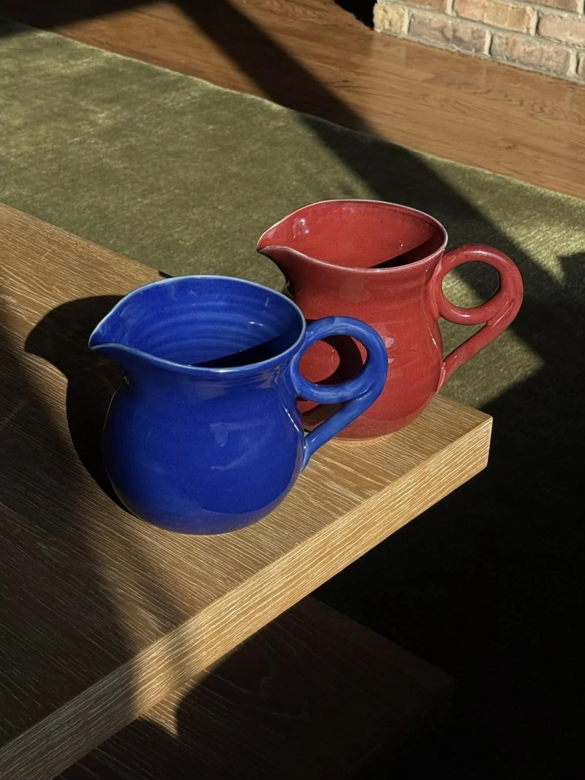 Loopy Pitcher