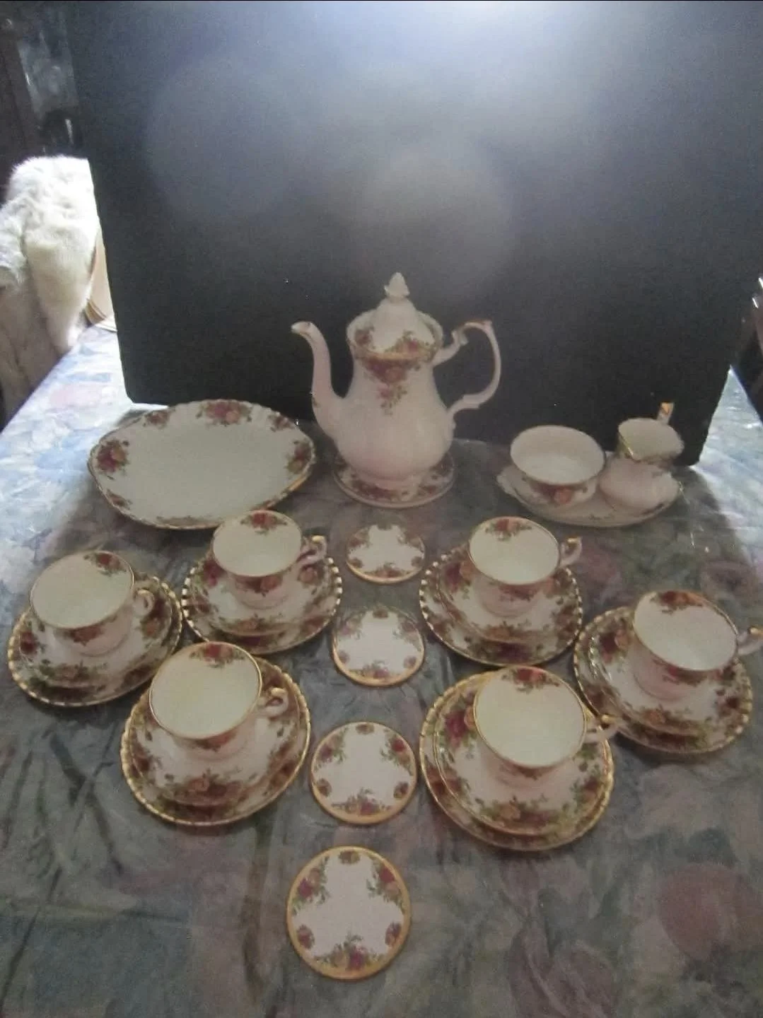 Royal Albert Old Country Roses Fine Bone China Set