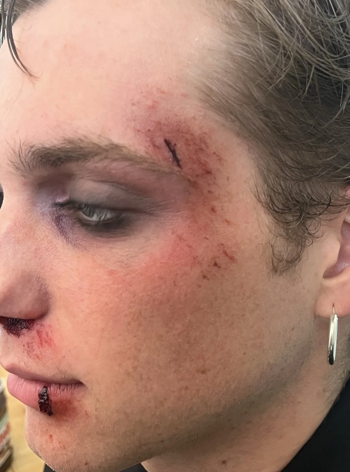 Maske Film Blaues Auge und cuts