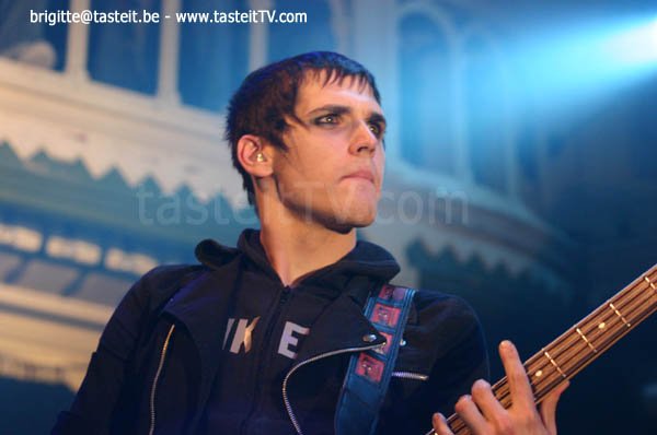 mcr06.jpg