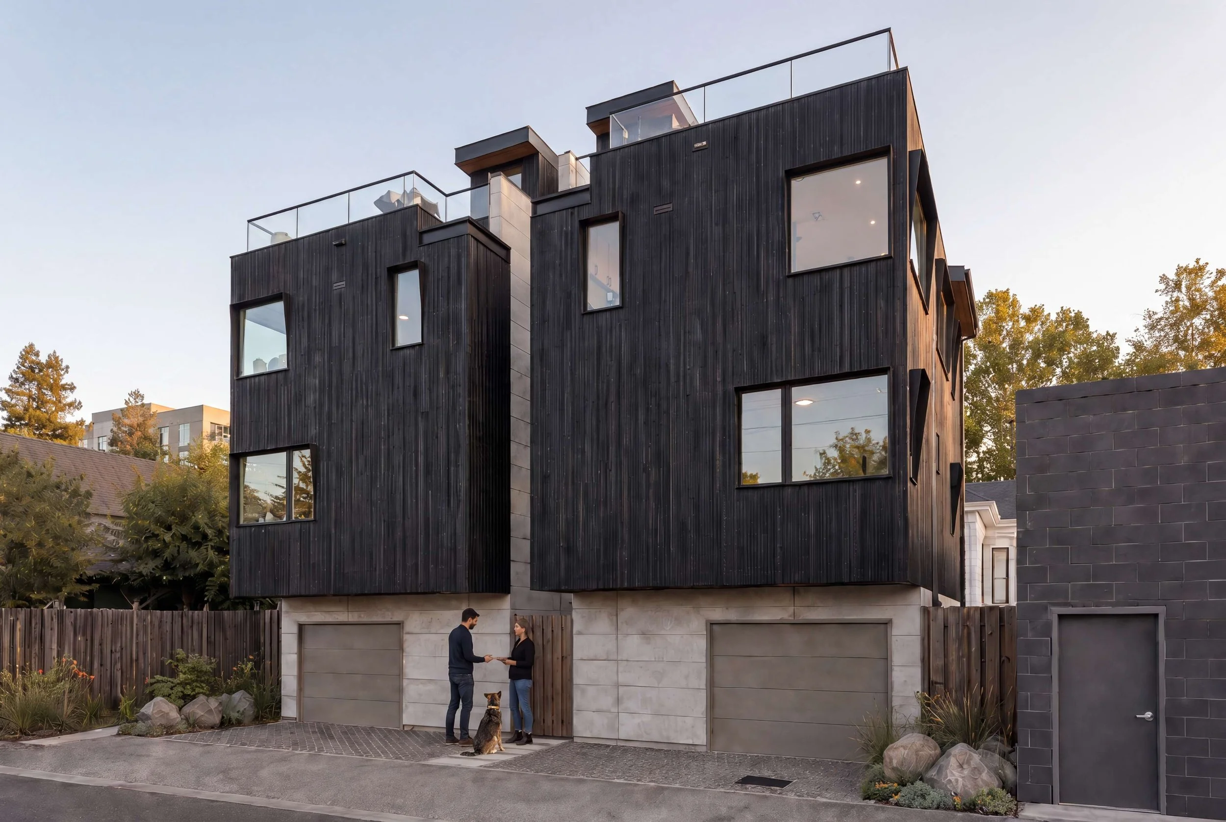 1616A&B - EXT - VIEW FROM ALLEY - SOUTH.jpg