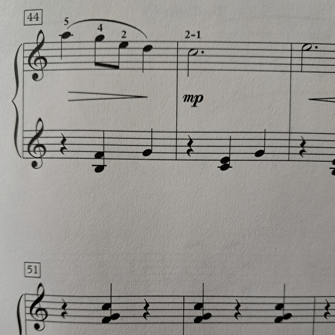 A few measures of sheet music from Daisies: Waltz by Florence Price