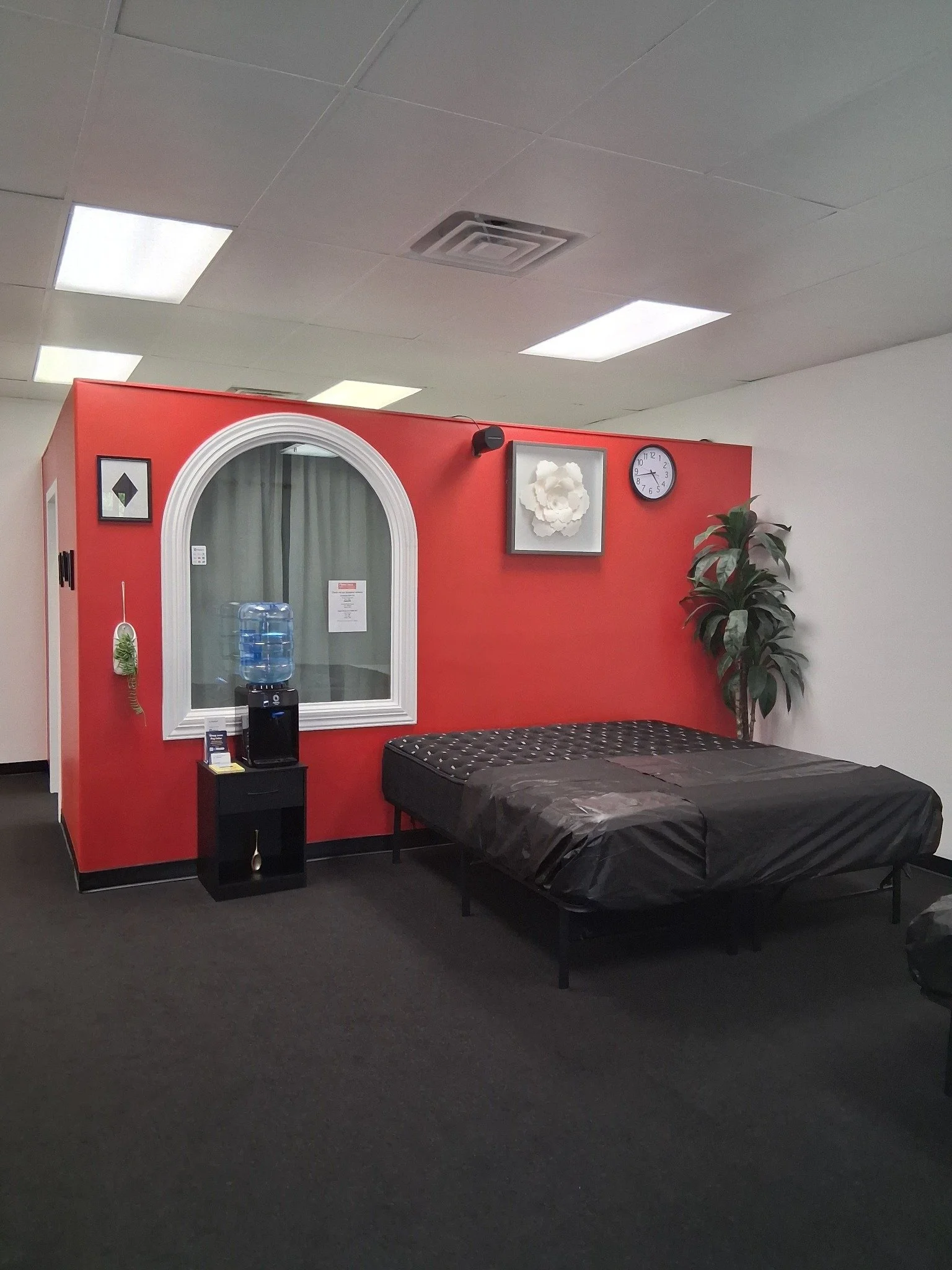 A Transparent Look Inside MBA-SLC’s Sandy Mattress Showroom