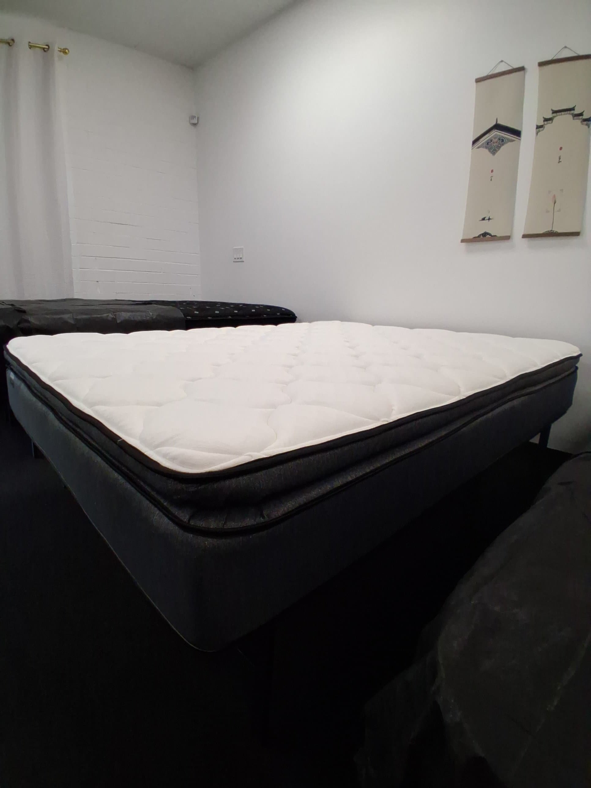 Sycamore Super Pillow Top Side View