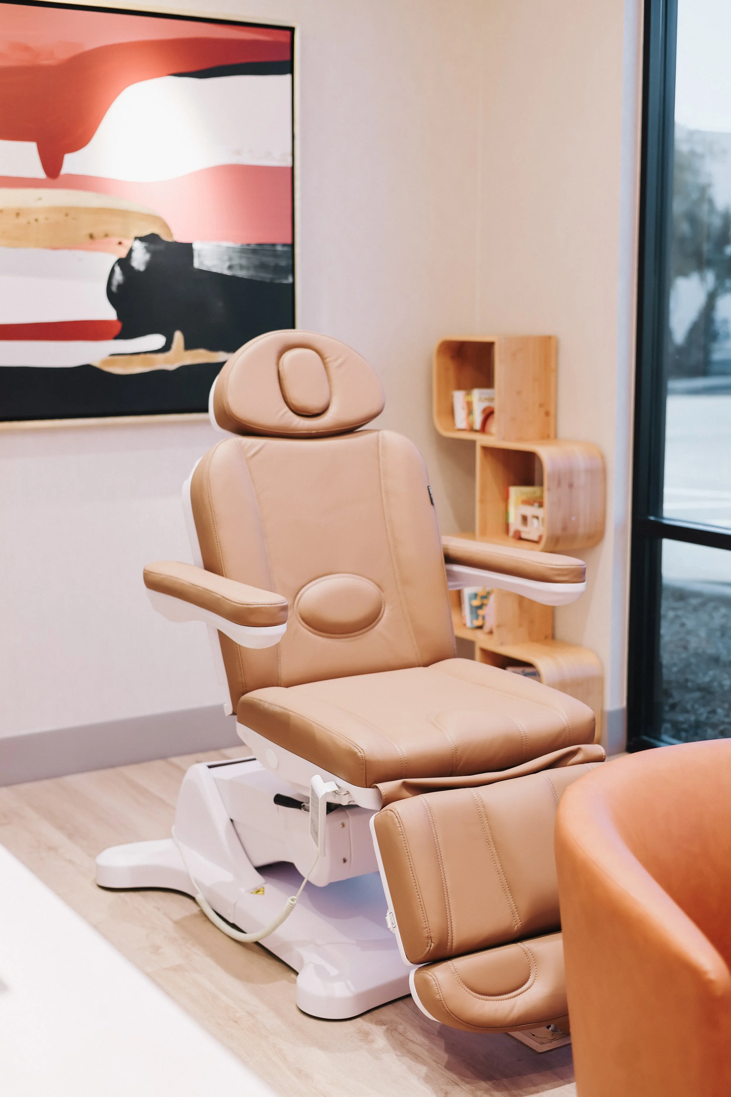 Pediatric exam room for newborn care and maternal support at Estetica Wellness in Las Vegas
