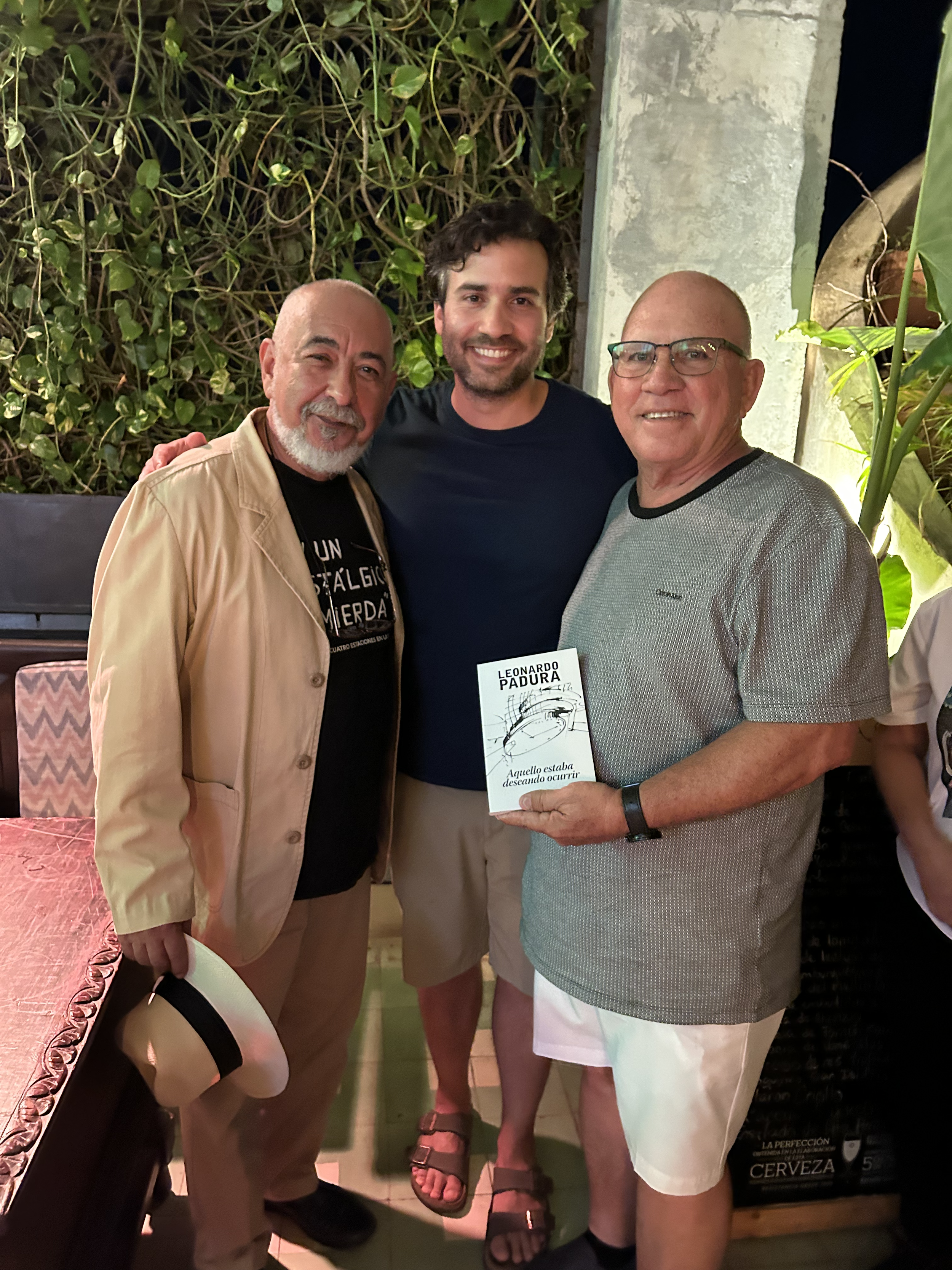 Con Leonardo Padura y mi padre