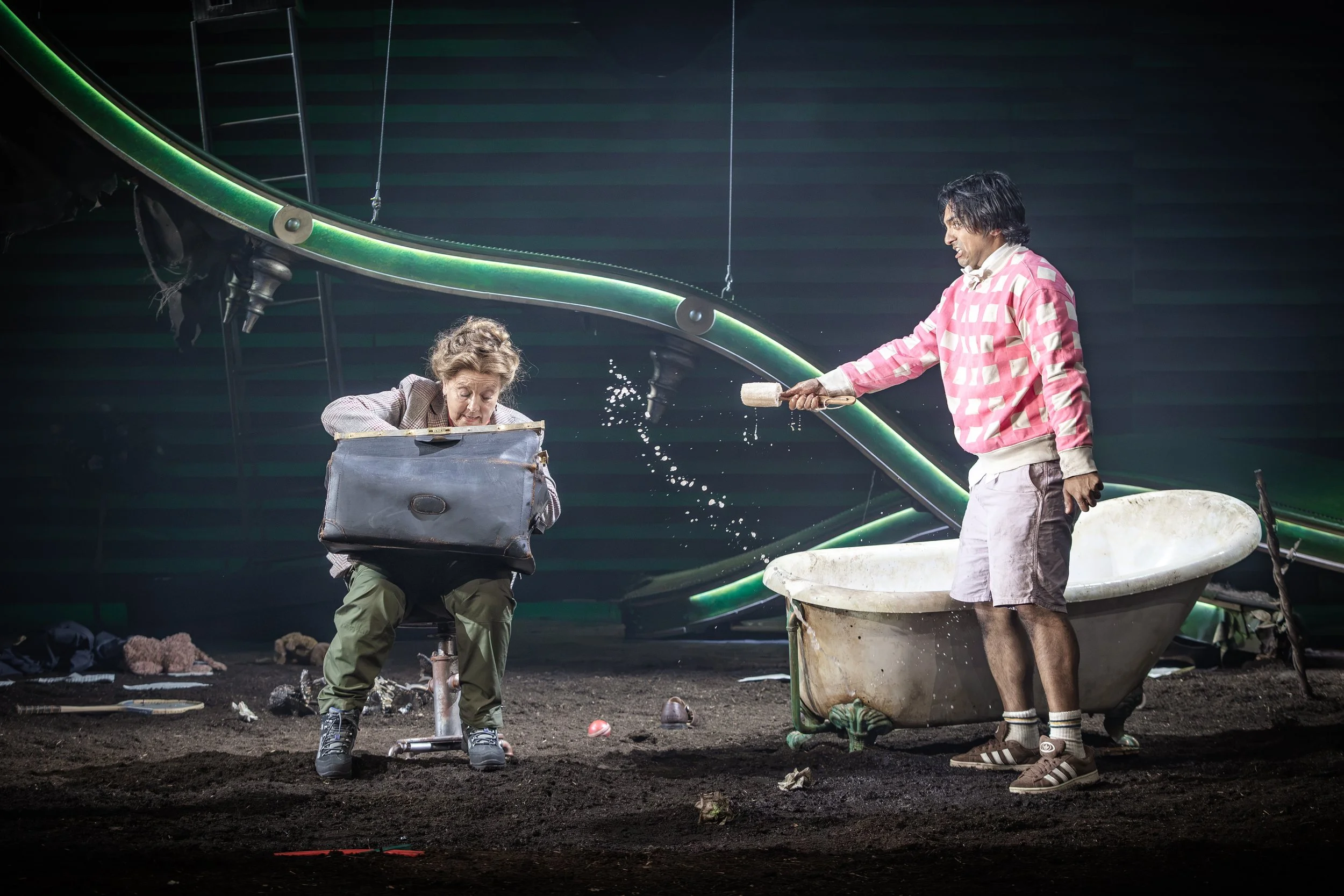 The Importance of Being Earnest - Garsington Opera 2026 ( © Craig Fuller)