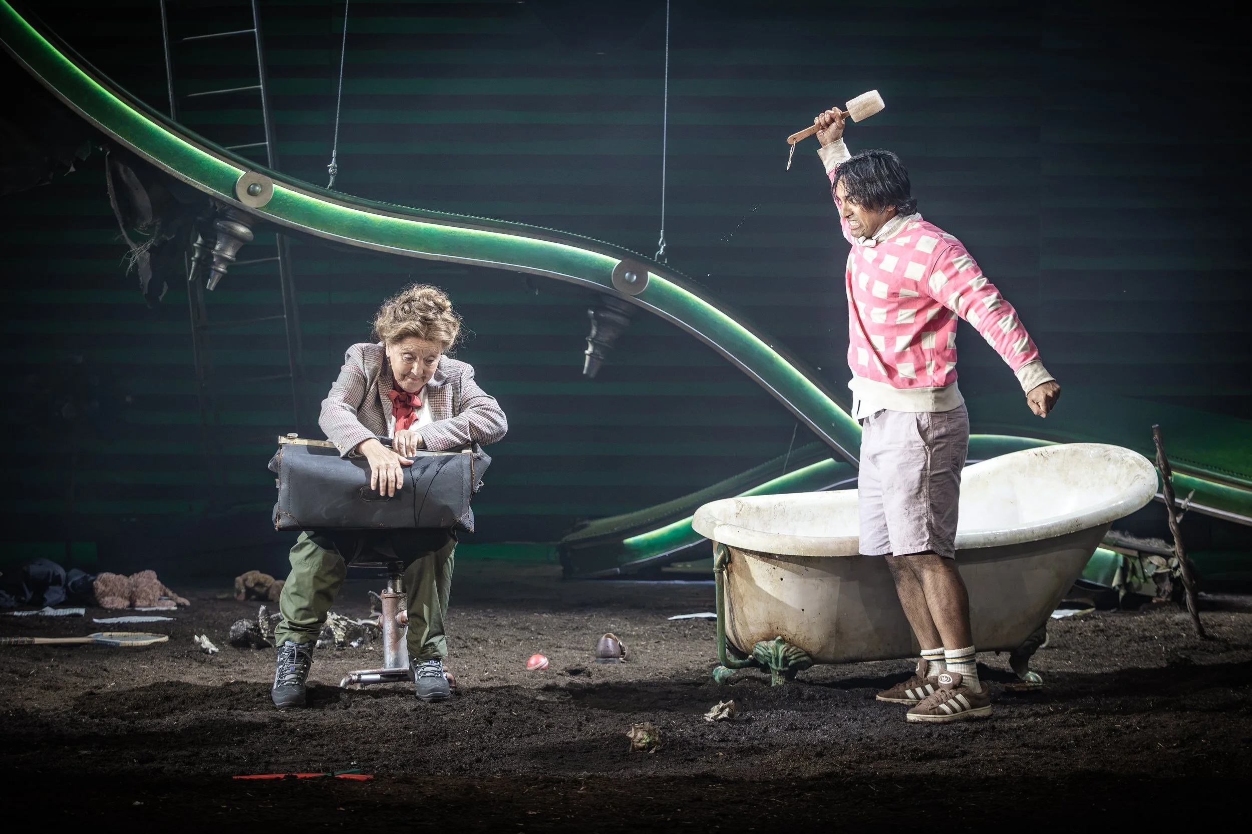 The Importance of Being Earnest - Garsington Opera 2026 ( © Craig Fuller)