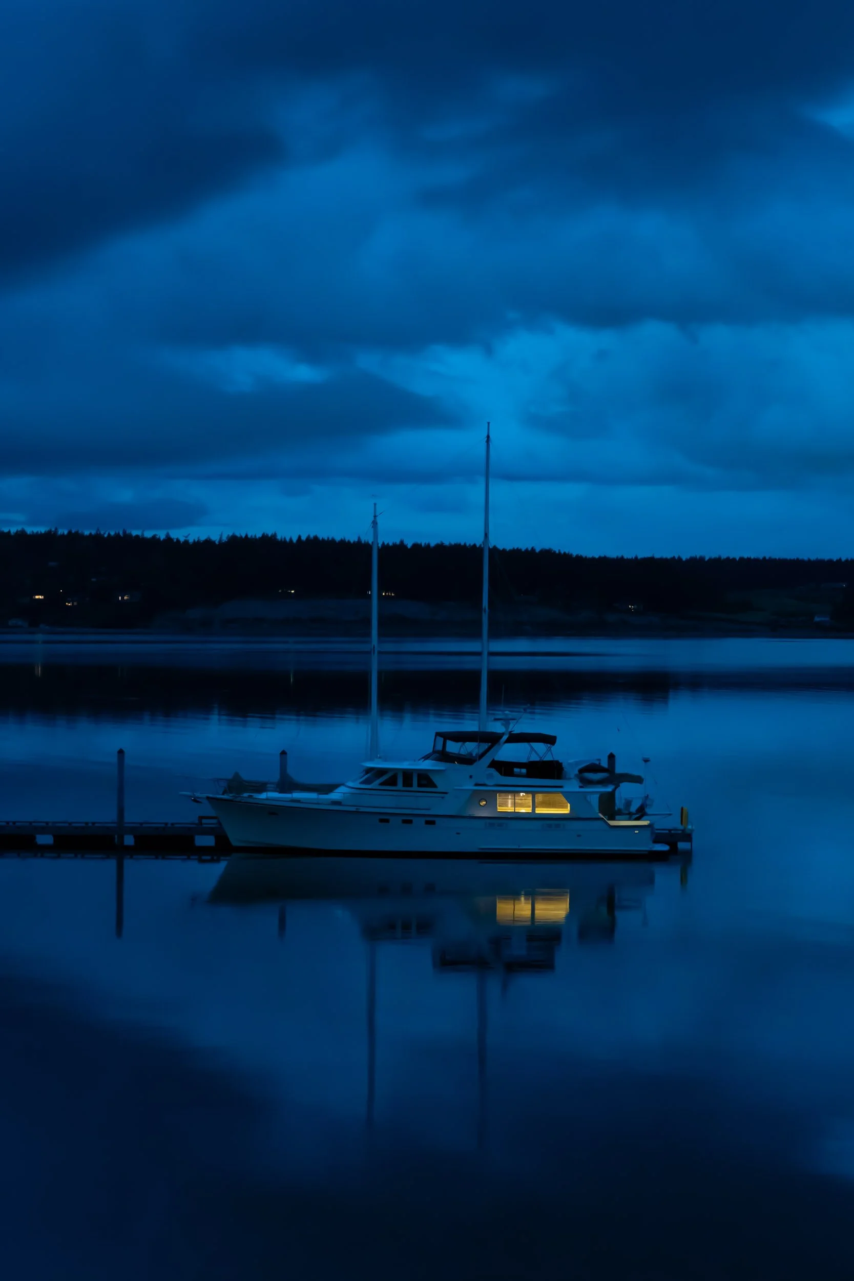 bluehourboat.jpg