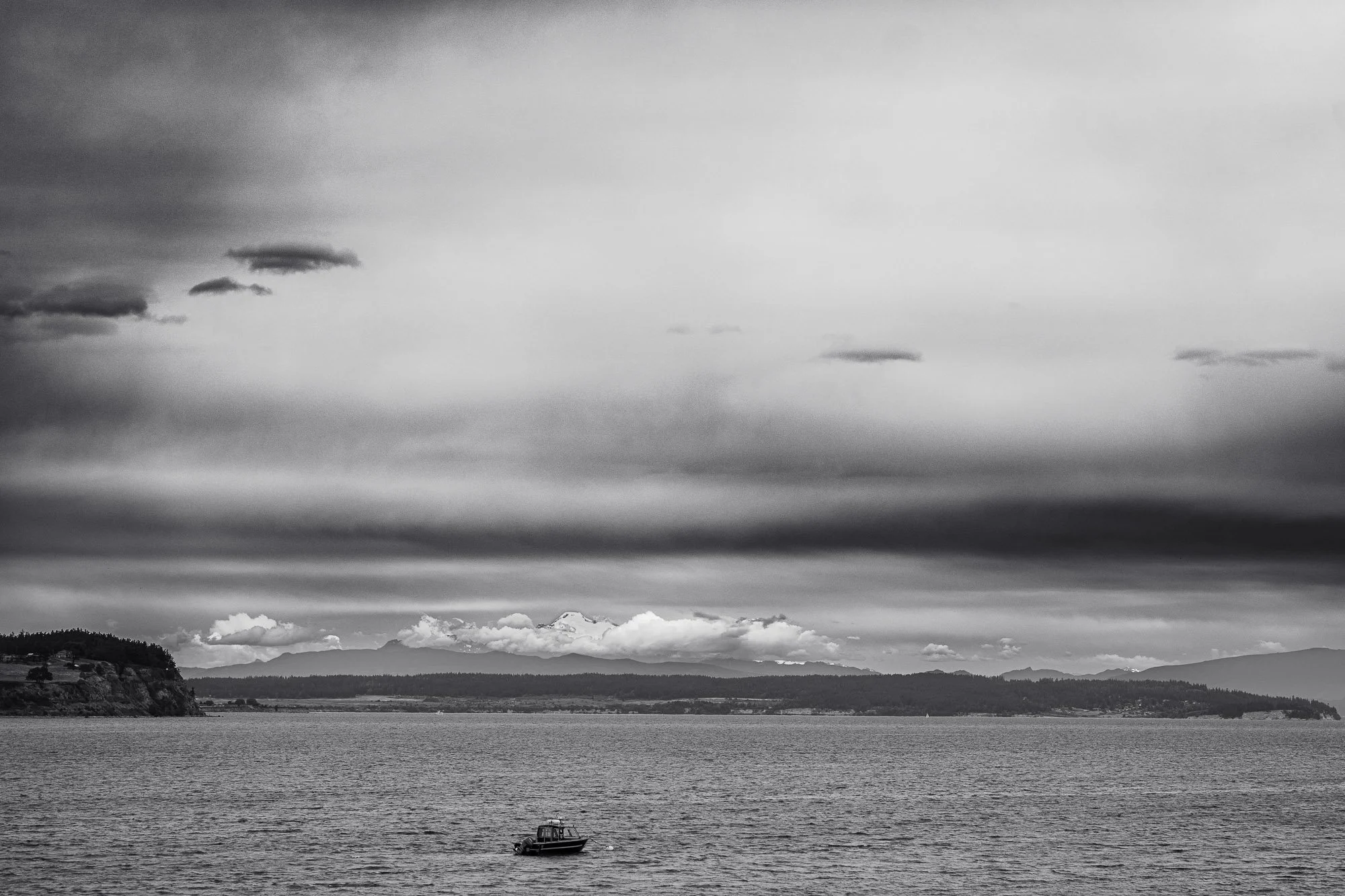 coupeville-boat-bw3.jpg