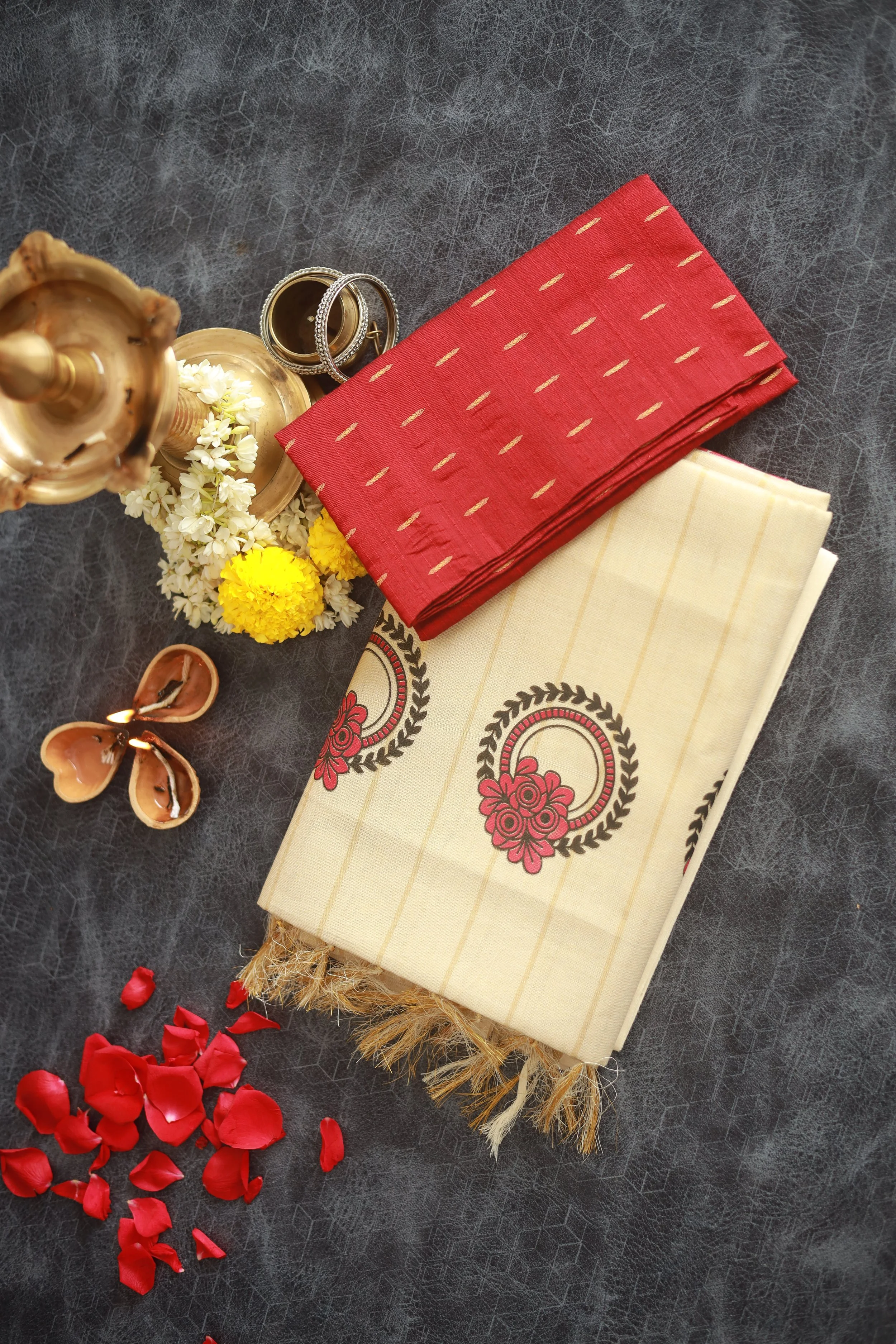 Elegant Cotton Tissue Saree