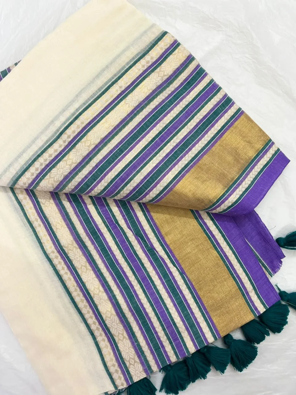 Elegant Mul Cotton Saree with Violet & Golden Border