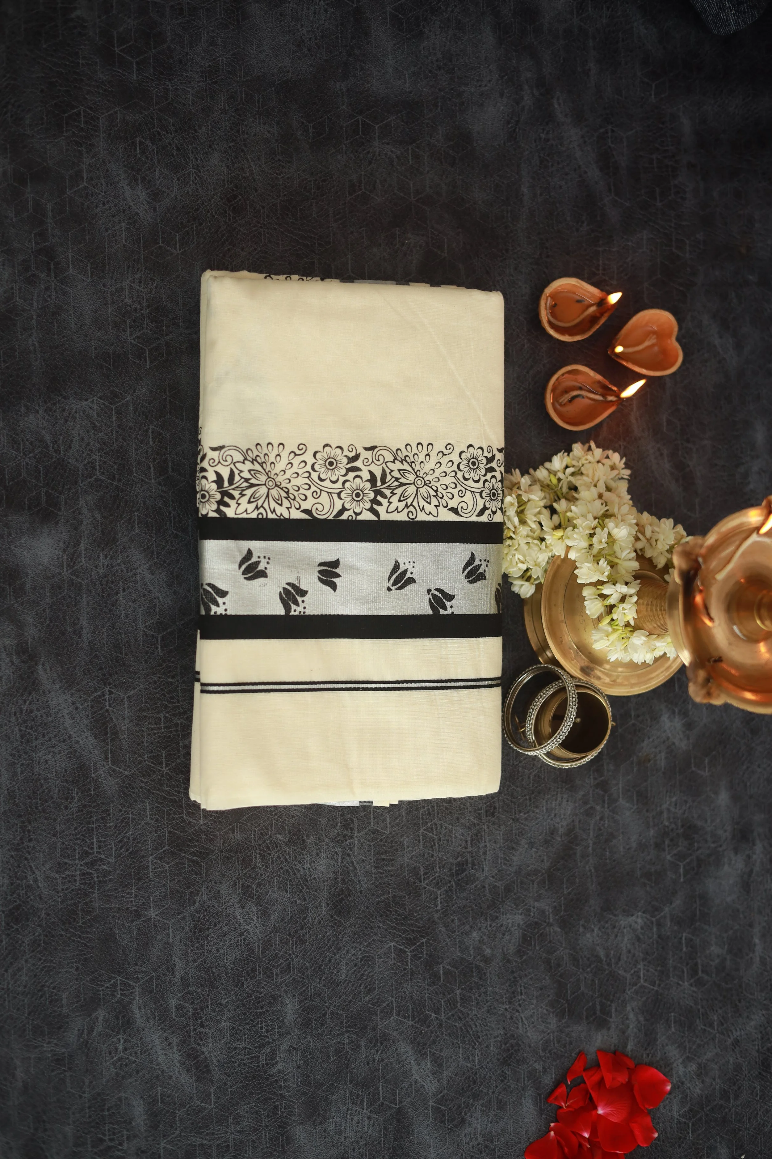 Elegant Cotton Tissue Saree