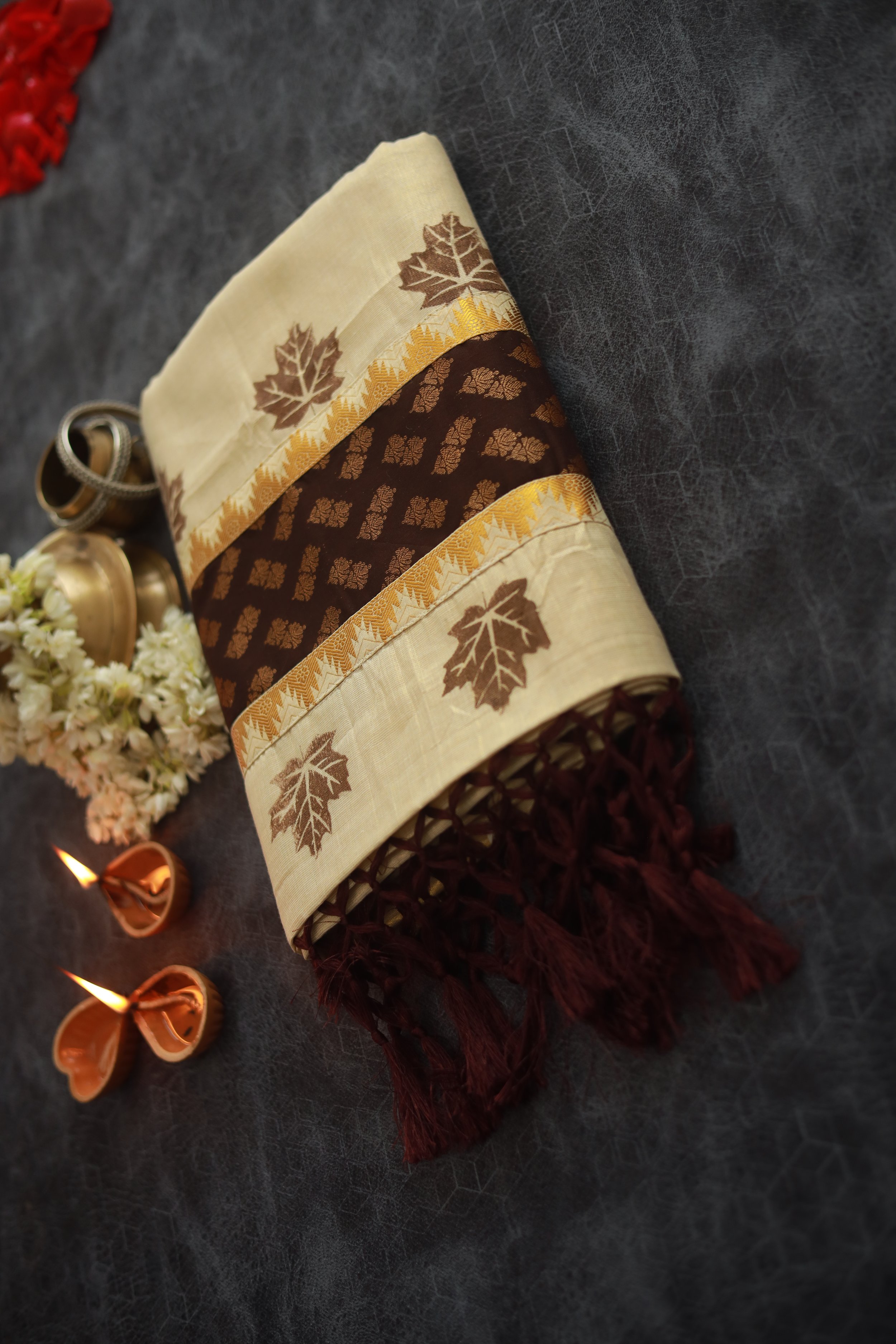 Elegant Cotton Tissue Saree with Maple Leaf Motifs